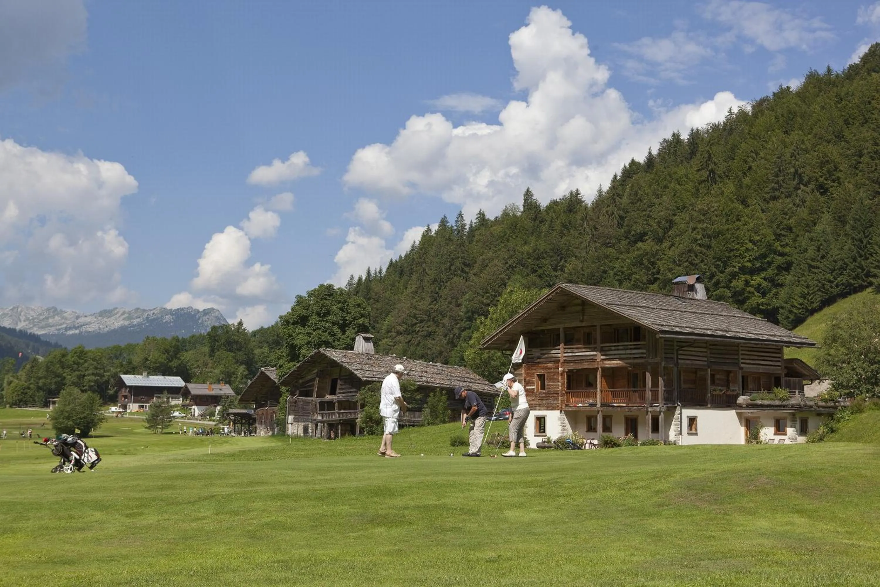 Golfcourse in Chalet-Hôtel Les Fermes de Pierre & Anna