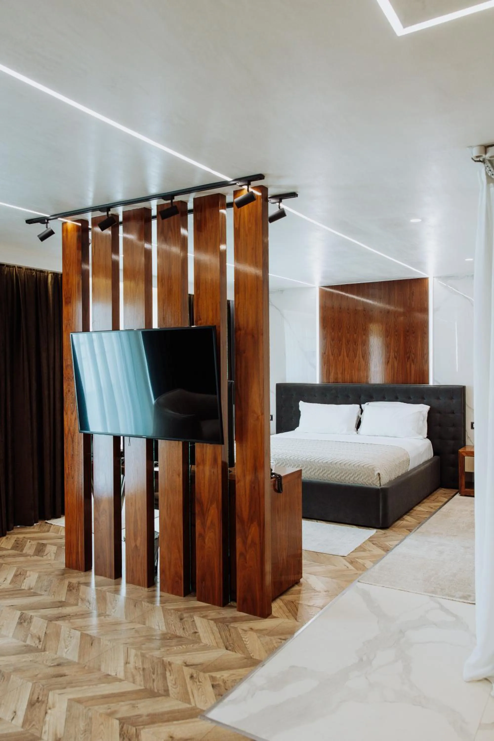 Bedroom in Royal G Hotel & SPA 4 Star