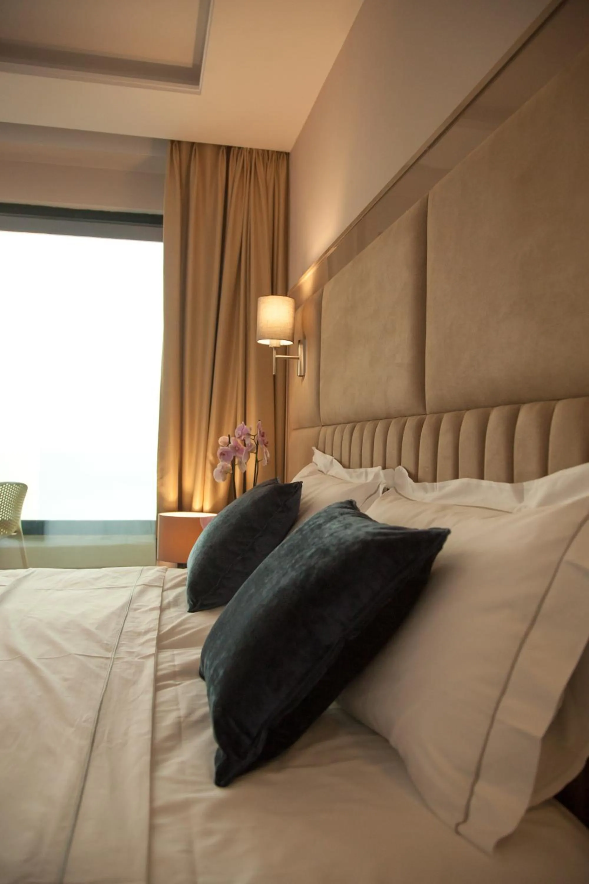 Bed in Royal G Hotel & SPA 4 Star