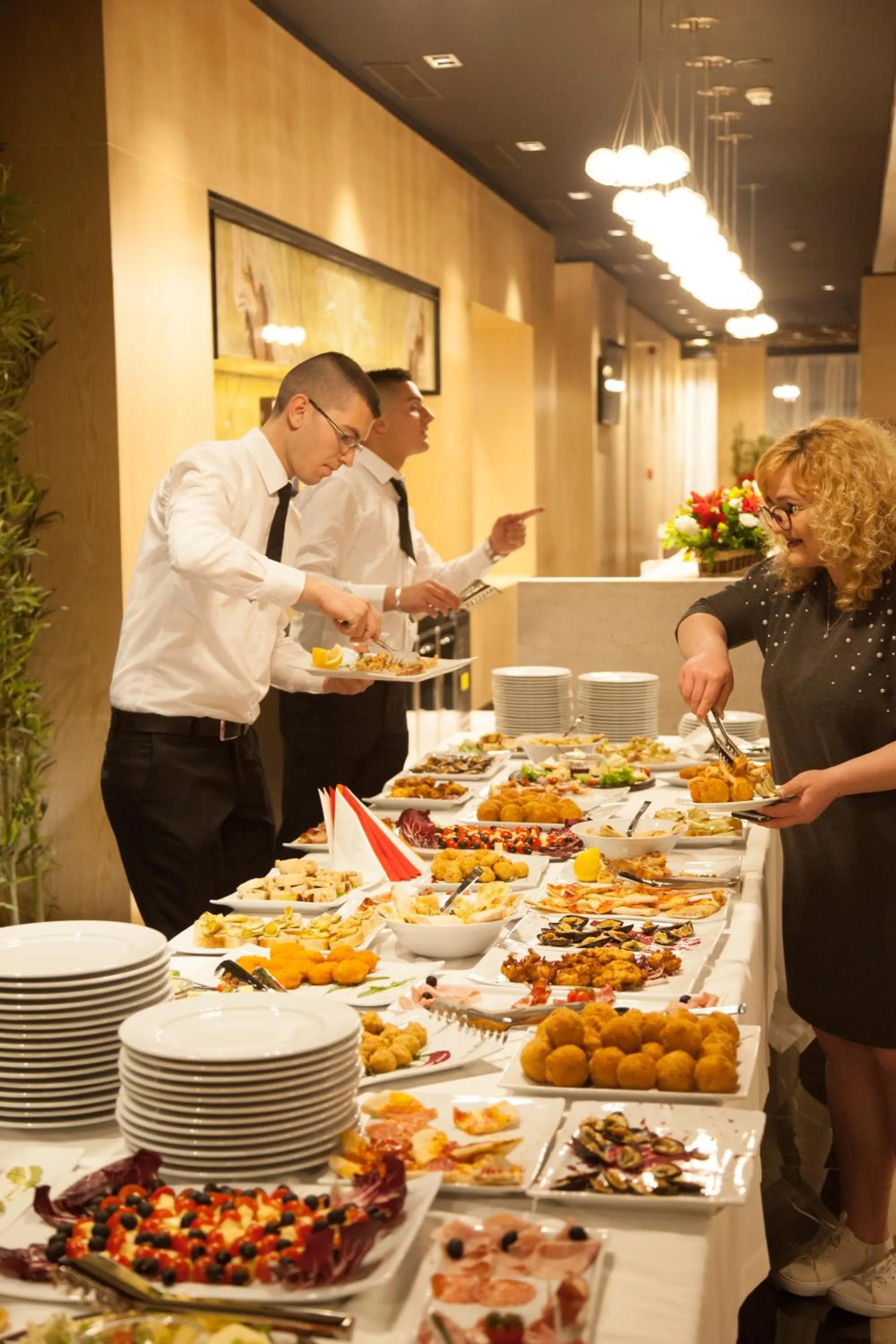 Dining area in Royal G Hotel & SPA 4 Star