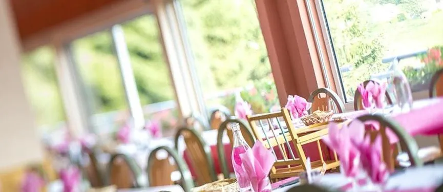 Restaurant/places to eat in Village club de Bois d'Amont