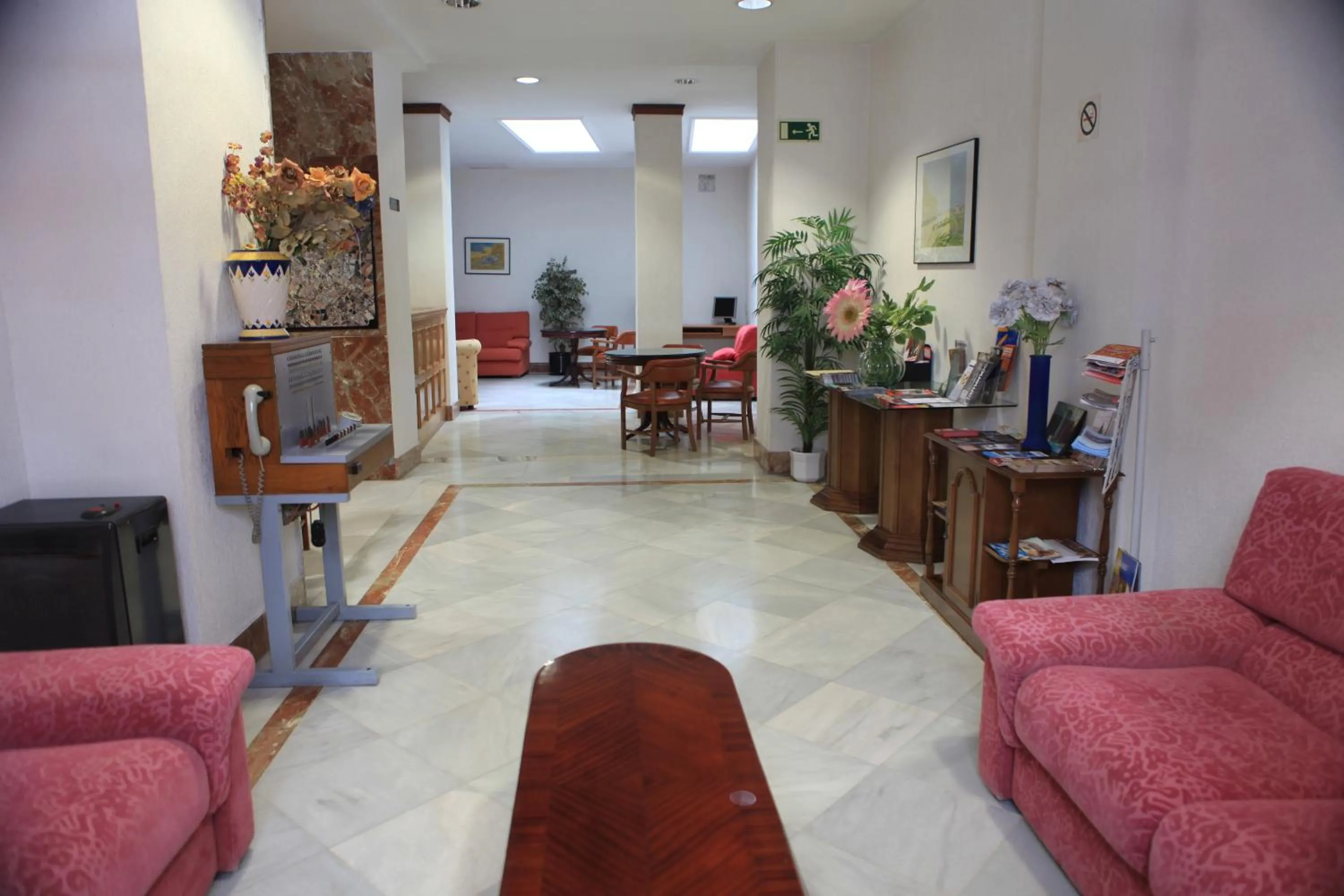 Lobby or reception in Hotel El Coloso