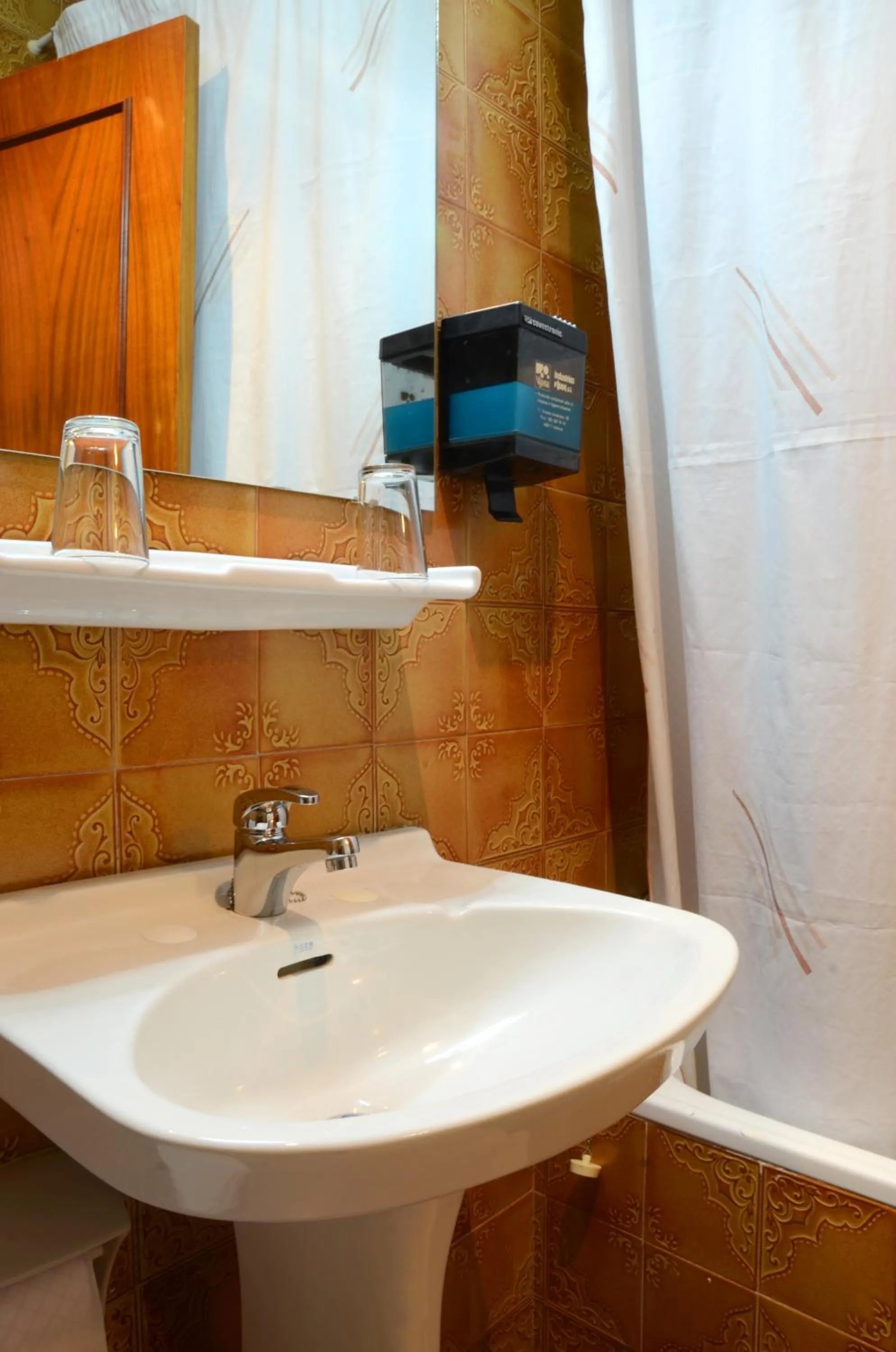 Bathroom in Hotel El Coloso