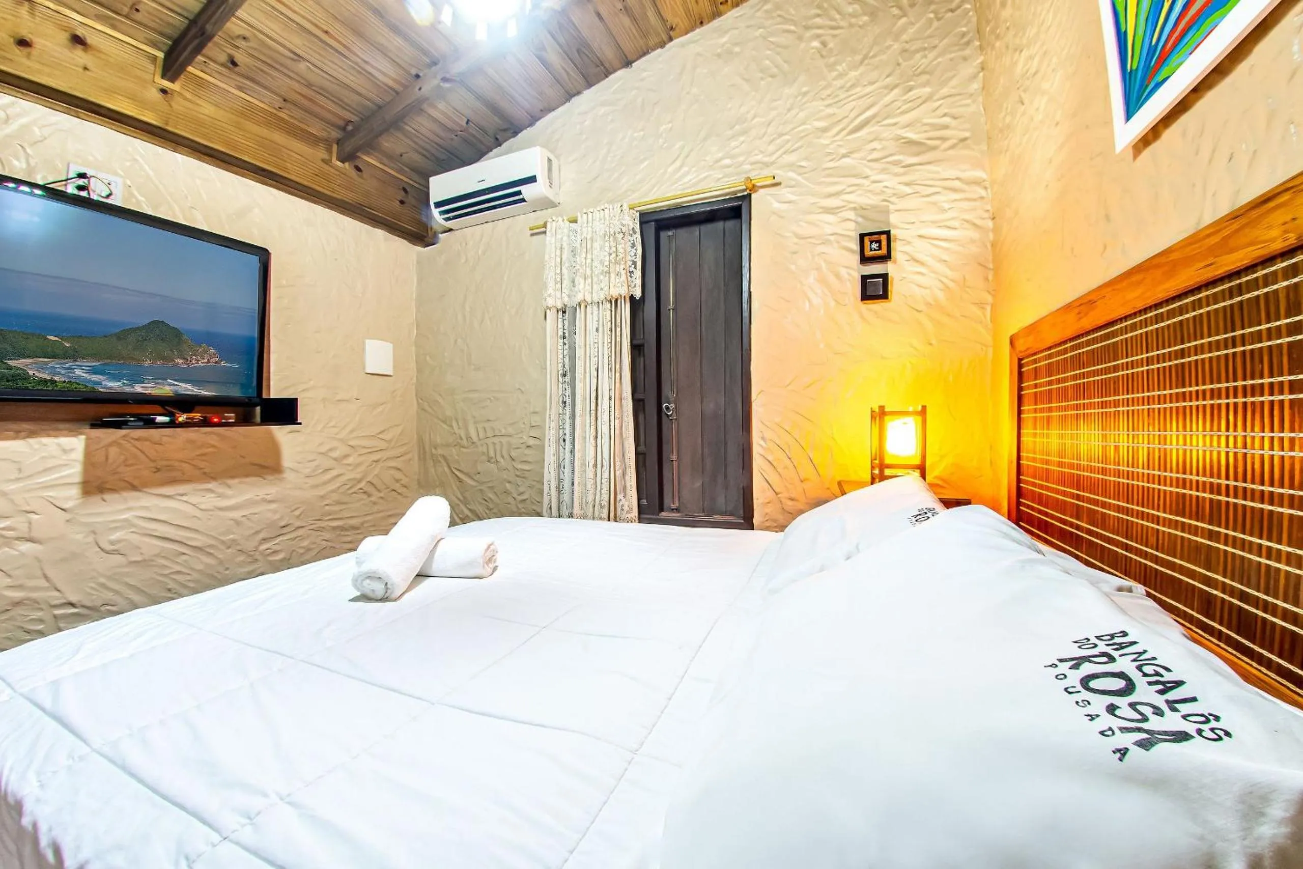 Bedroom, Bed in Pousada Bangalôs do Rosa