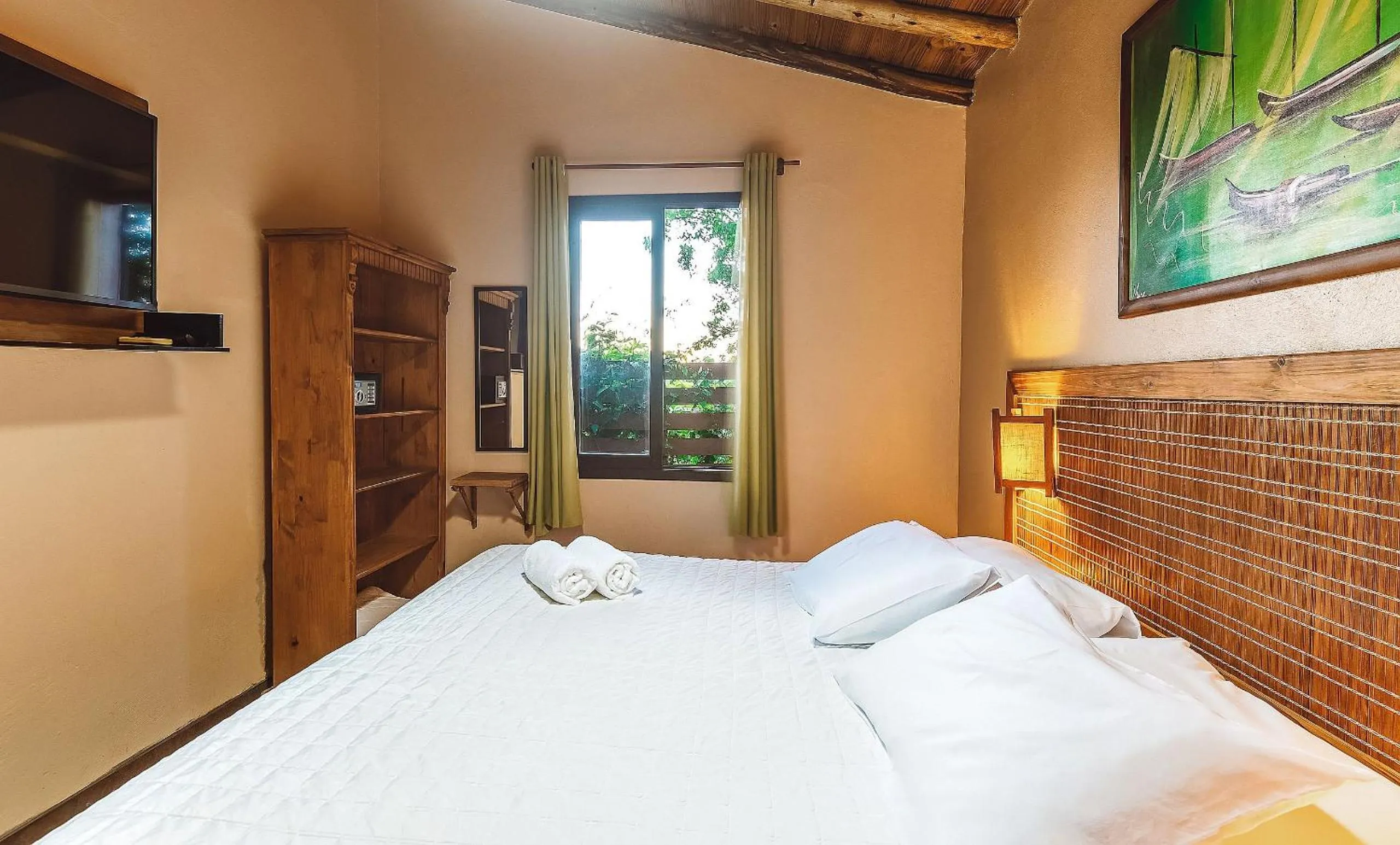 Bedroom, Bed in Pousada Bangalôs do Rosa