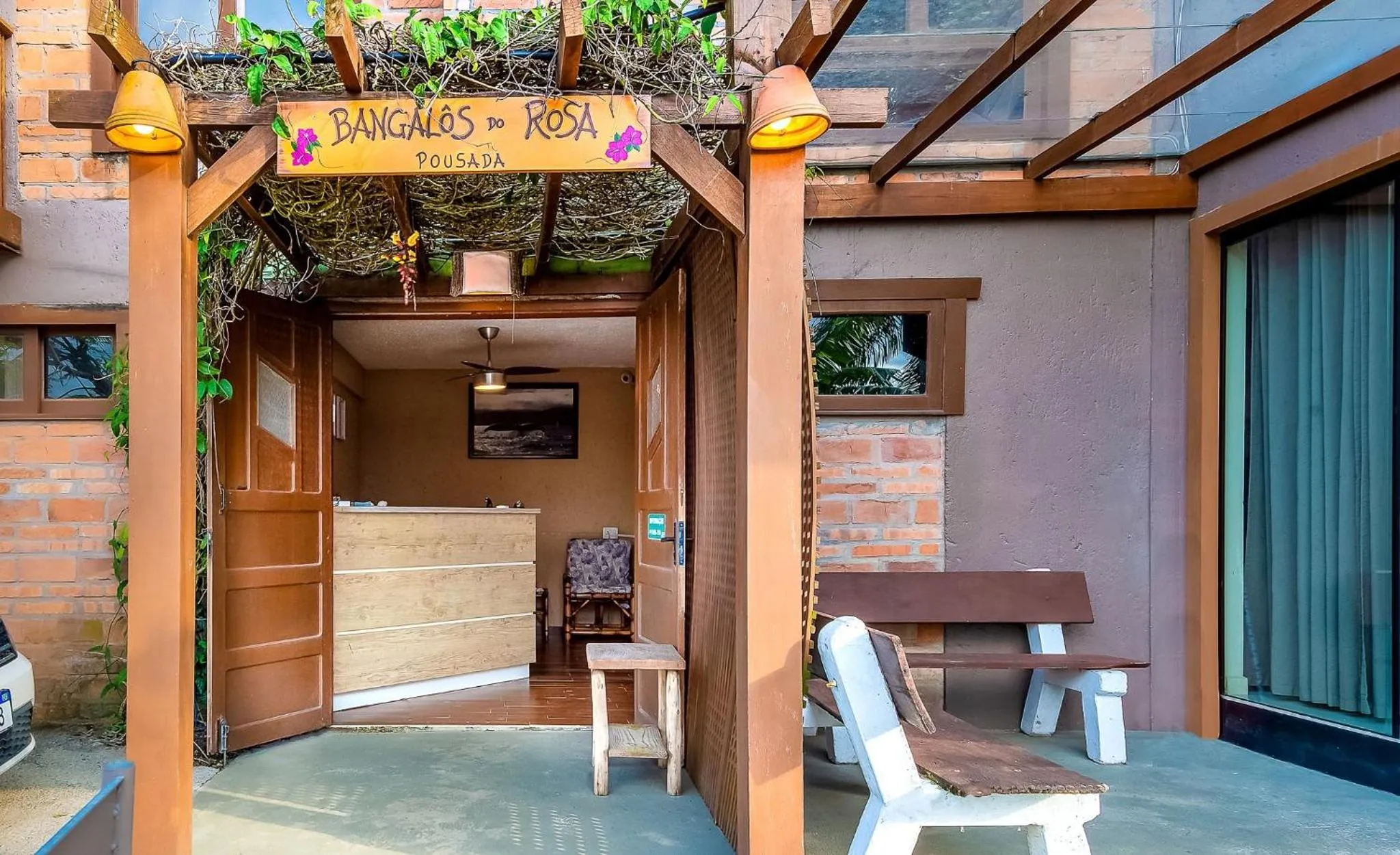 Lobby or reception in Pousada Bangalôs do Rosa