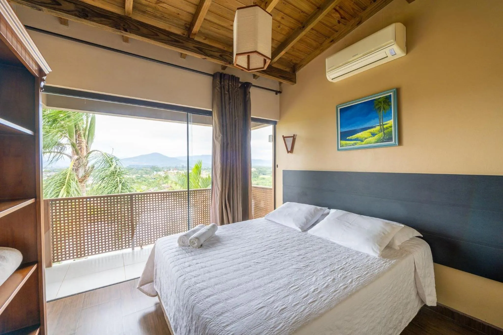 Balcony/Terrace, Bed in Pousada Bangalôs do Rosa