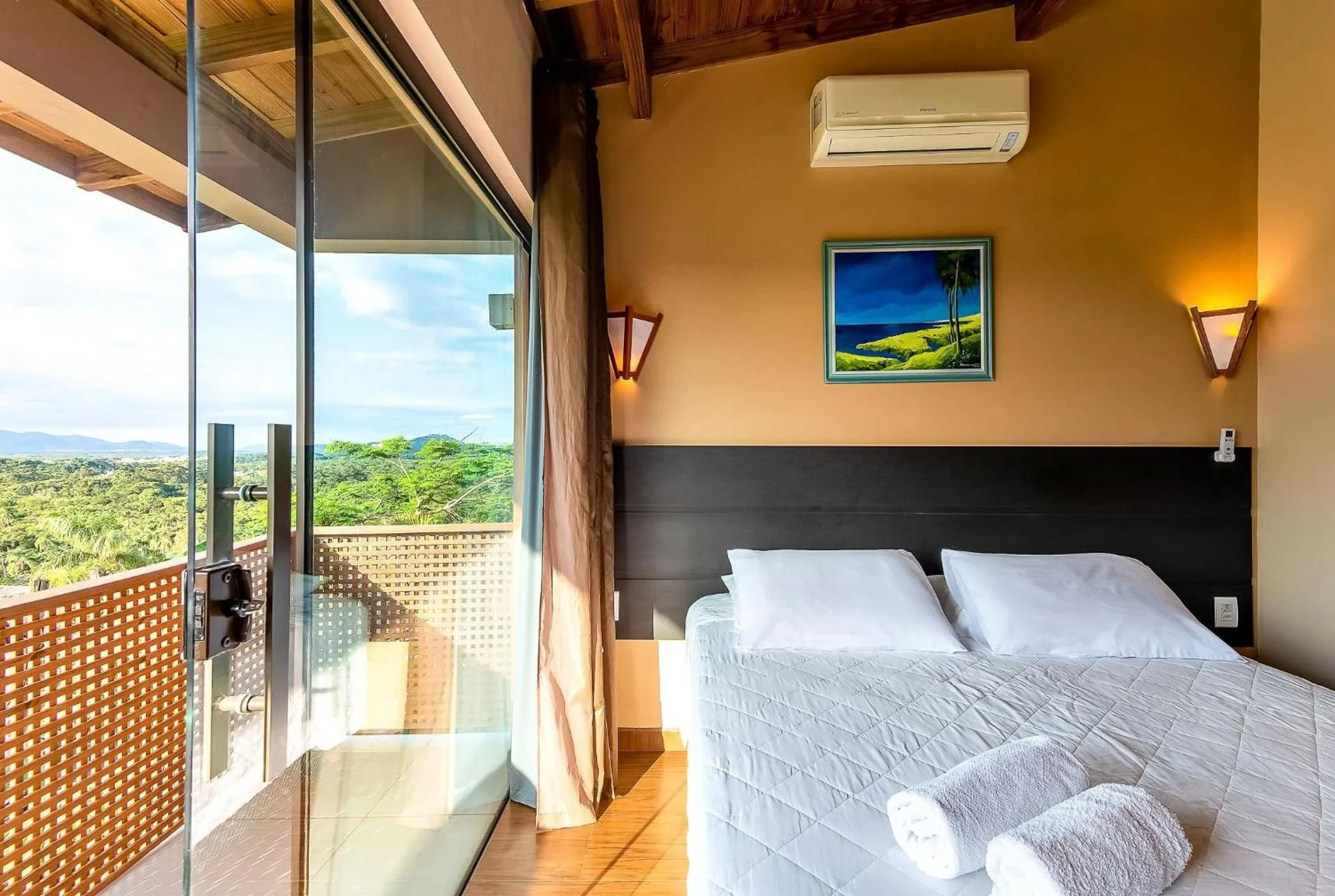 Balcony/Terrace, Bed in Pousada Bangalôs do Rosa