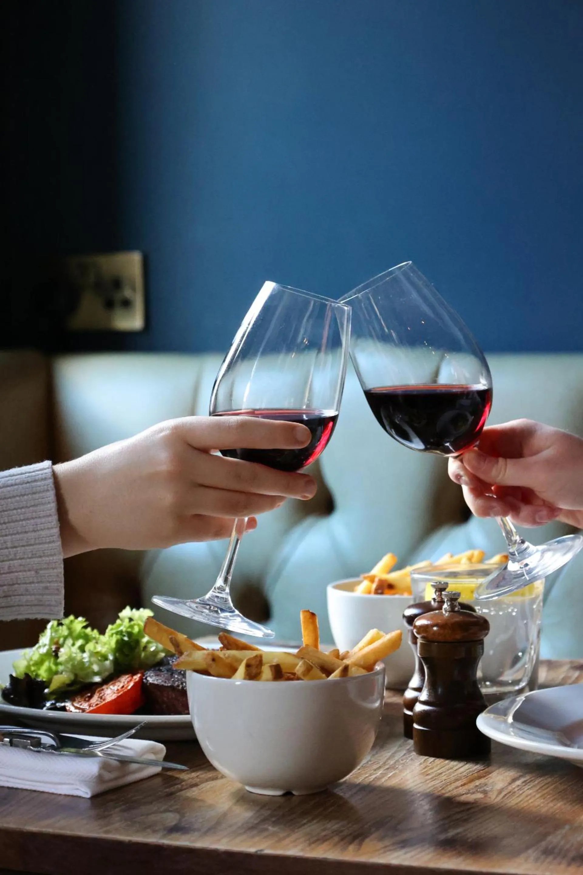 Food and drinks in The Porterhouse grill & rooms