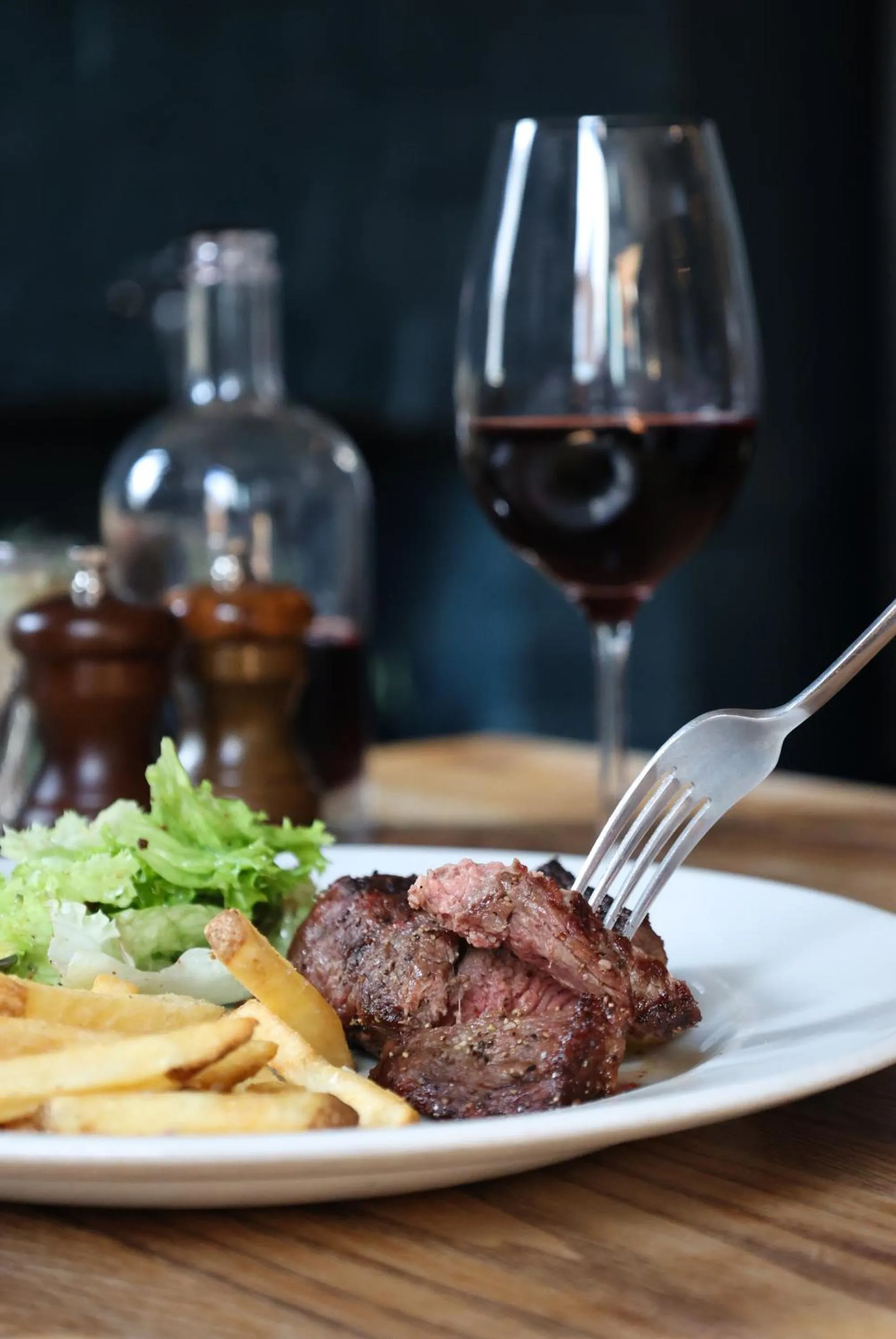 Food and drinks in The Porterhouse grill & rooms