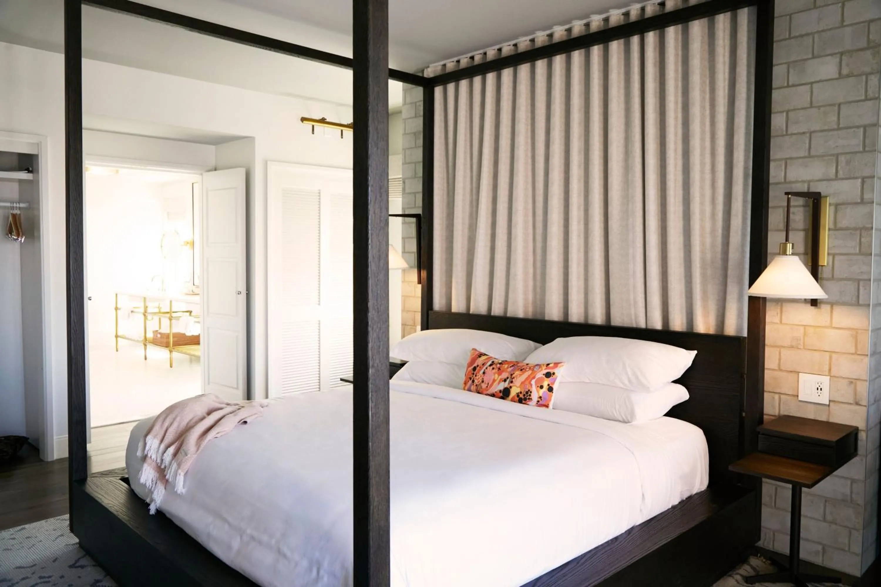 Bedroom, Bed in The Alida, Savannah, a Tribute Portfolio Hotel