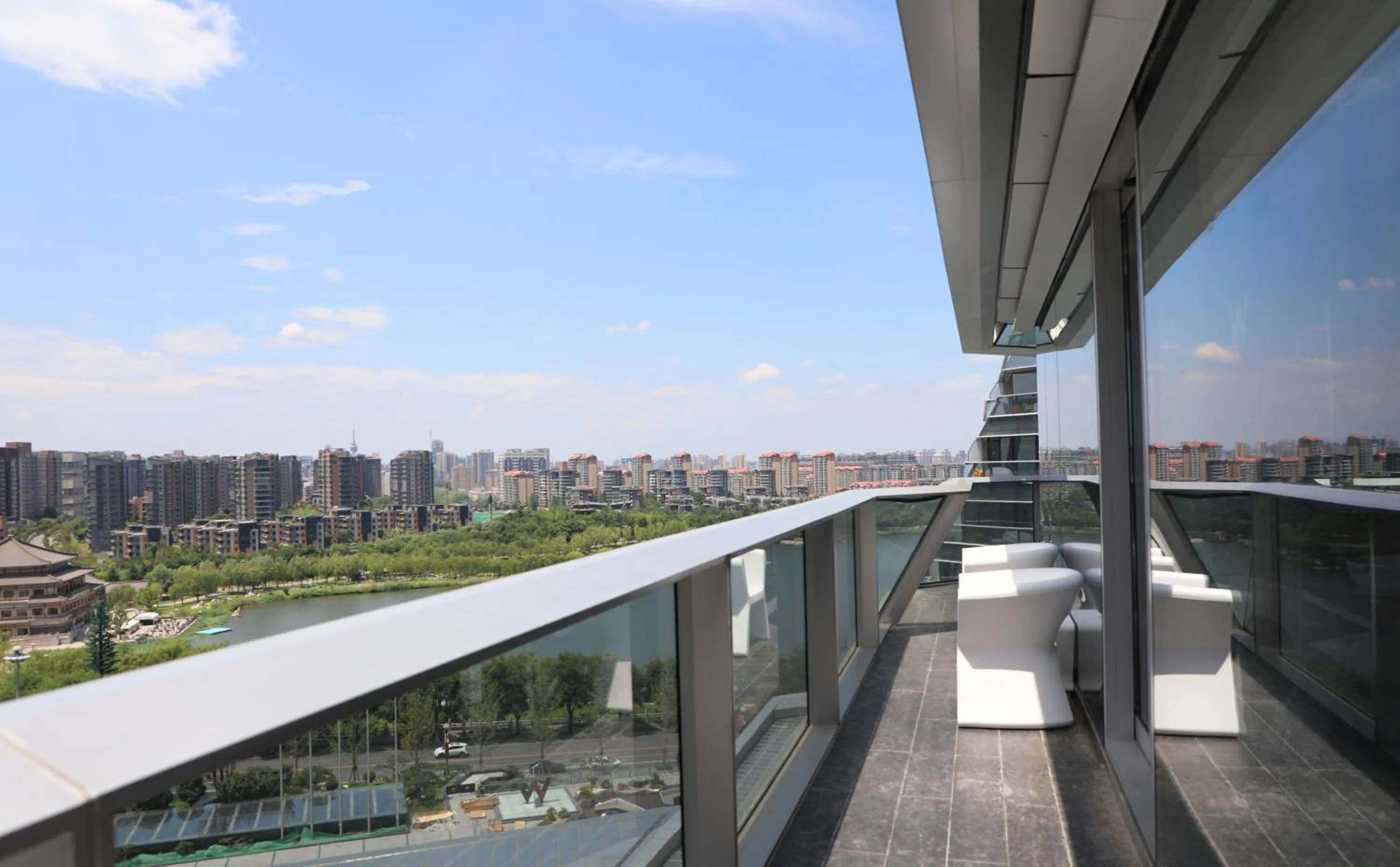Balcony/Terrace in W XIAN Hotel