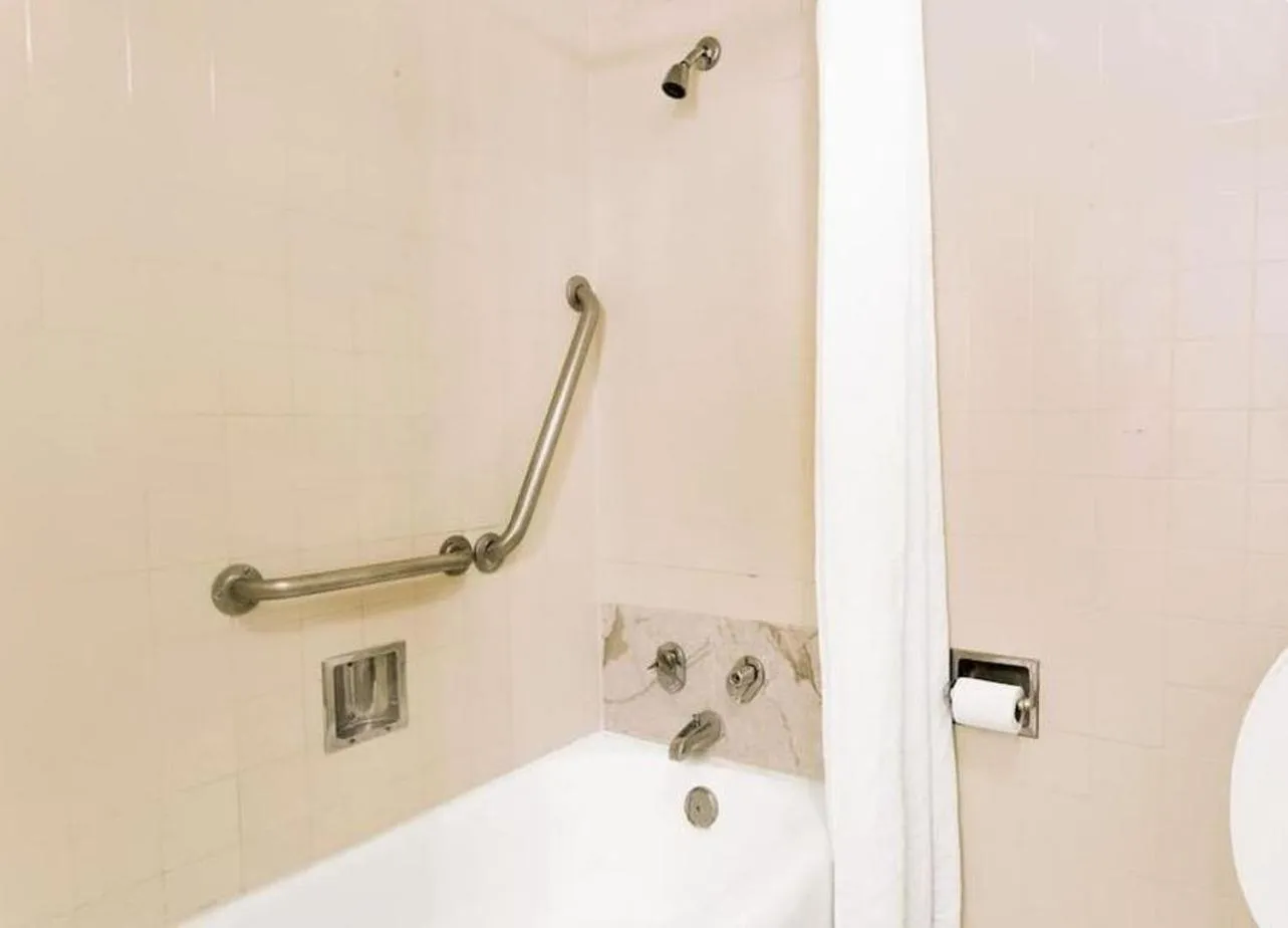 Shower in Motel 6-Tucson, AZ-Downtown