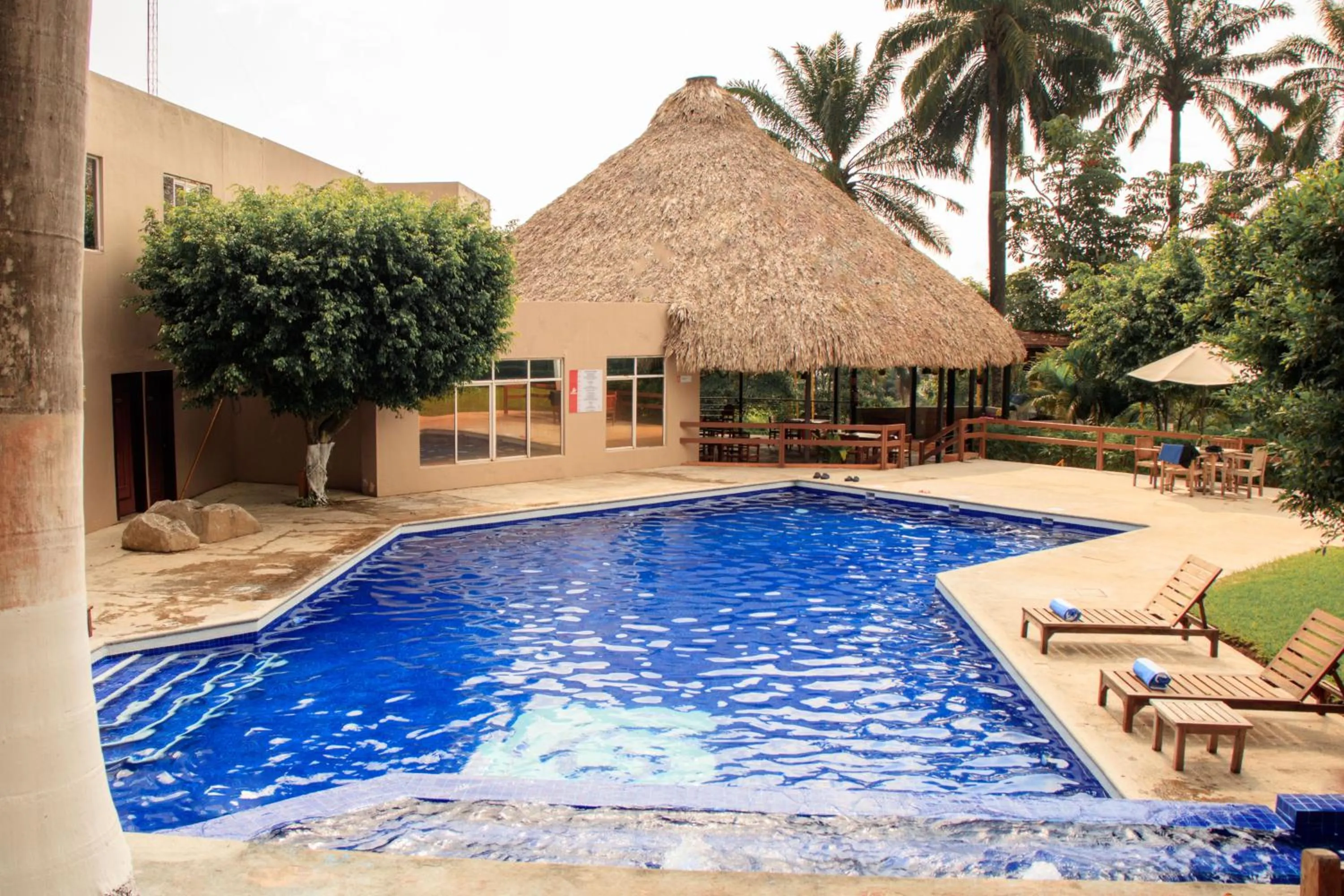 Swimming pool in Hotel Loma Real