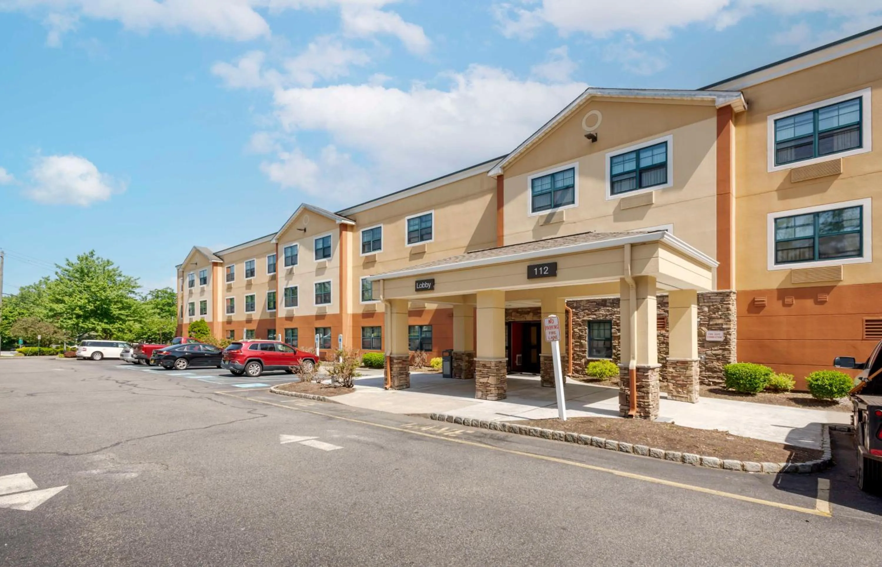 Property building in Extended Stay America Suites - Ramsey - Upper Saddle River