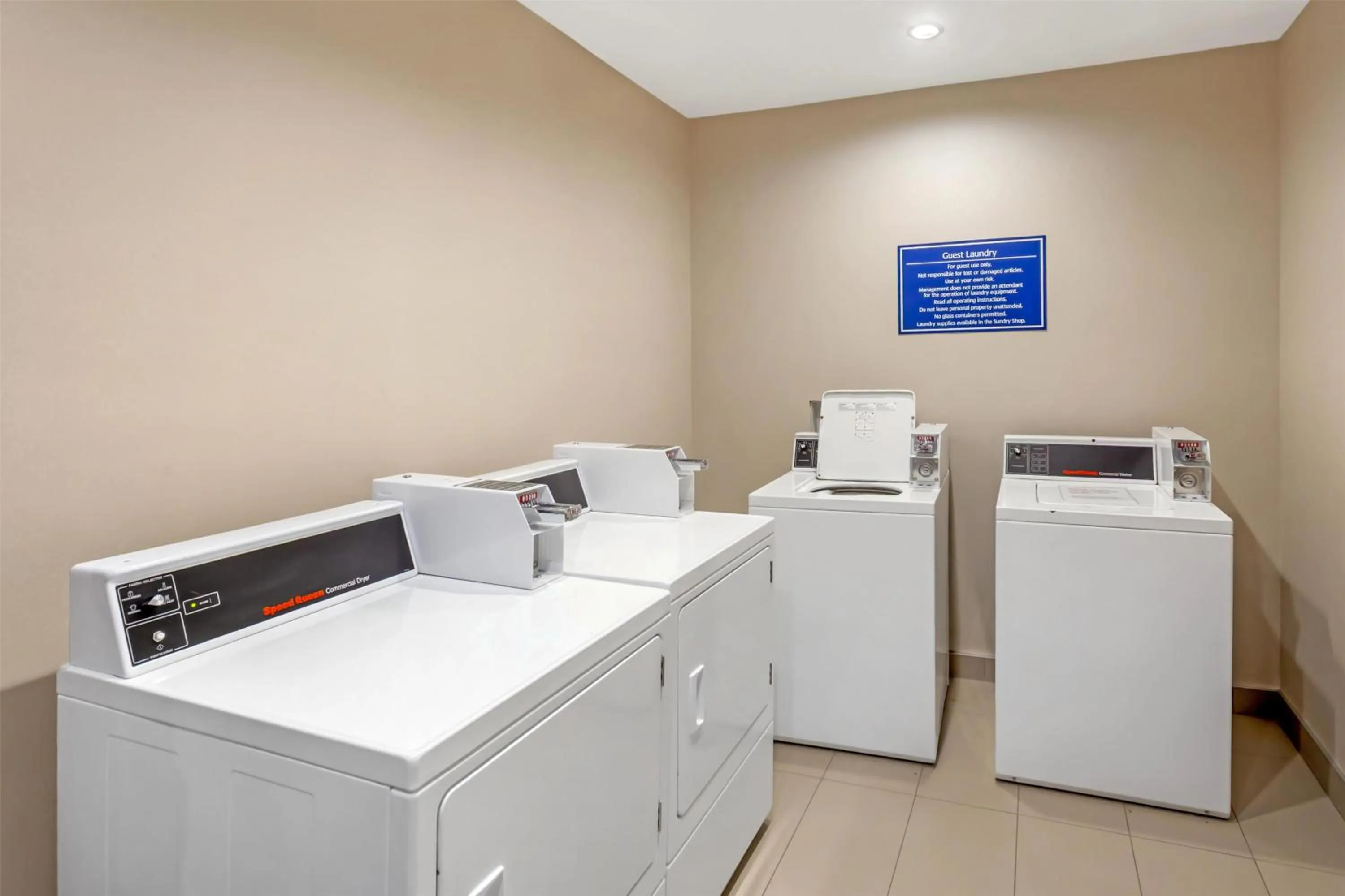 laundry in Best Western Plus Hinton Inn & Suites