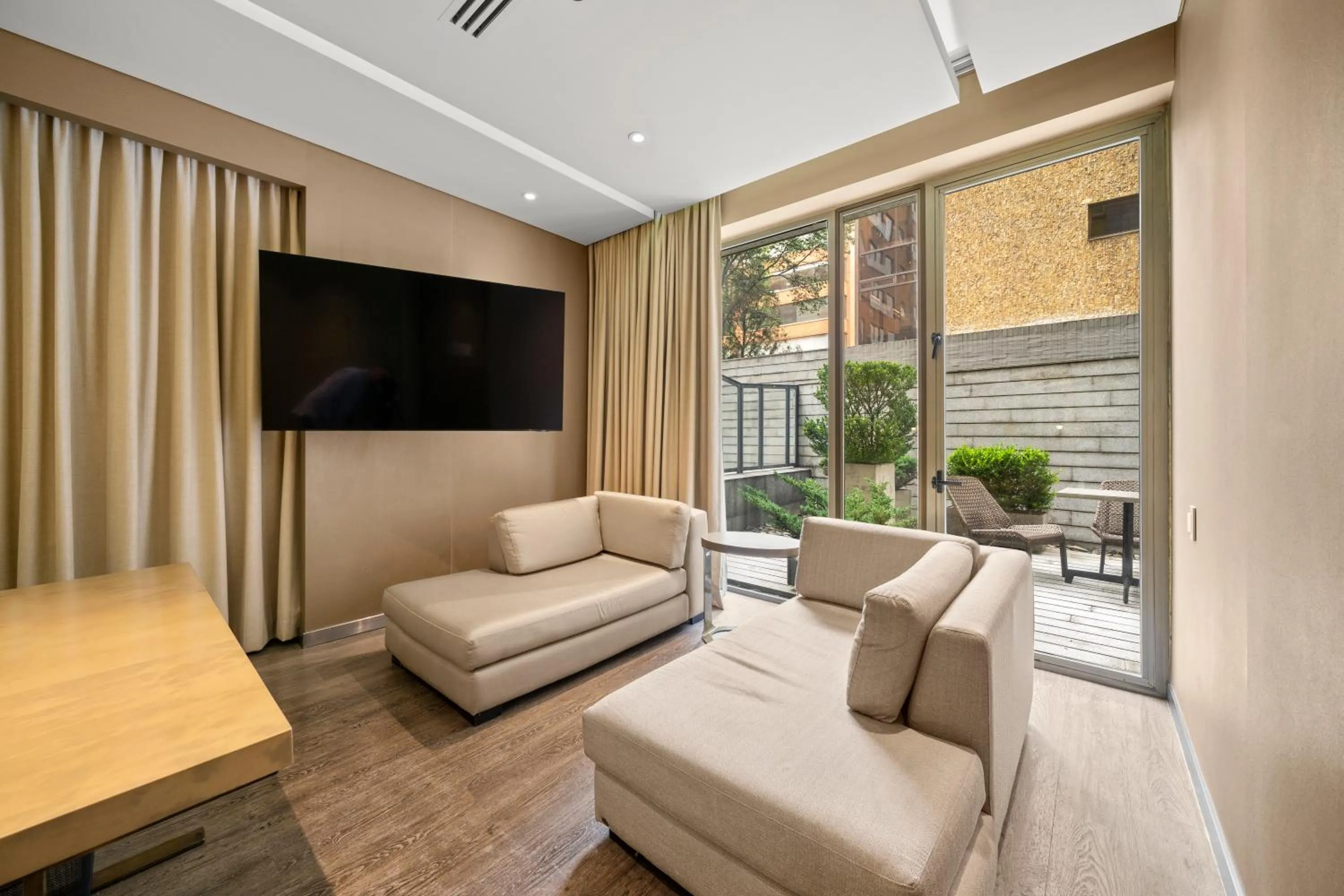 TV and multimedia in BOG Hotel