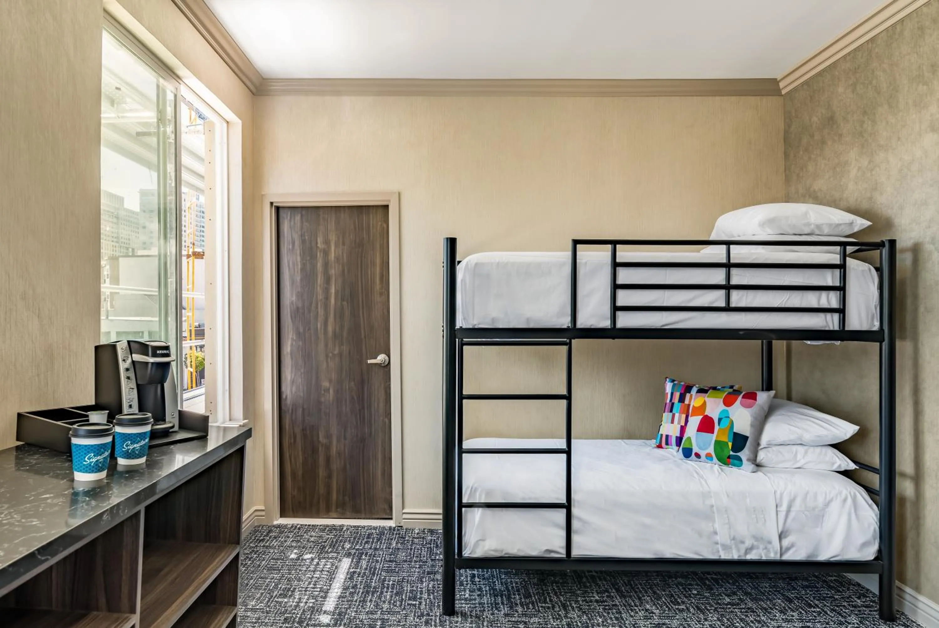 bunk bed, Bed in Signature San Francisco