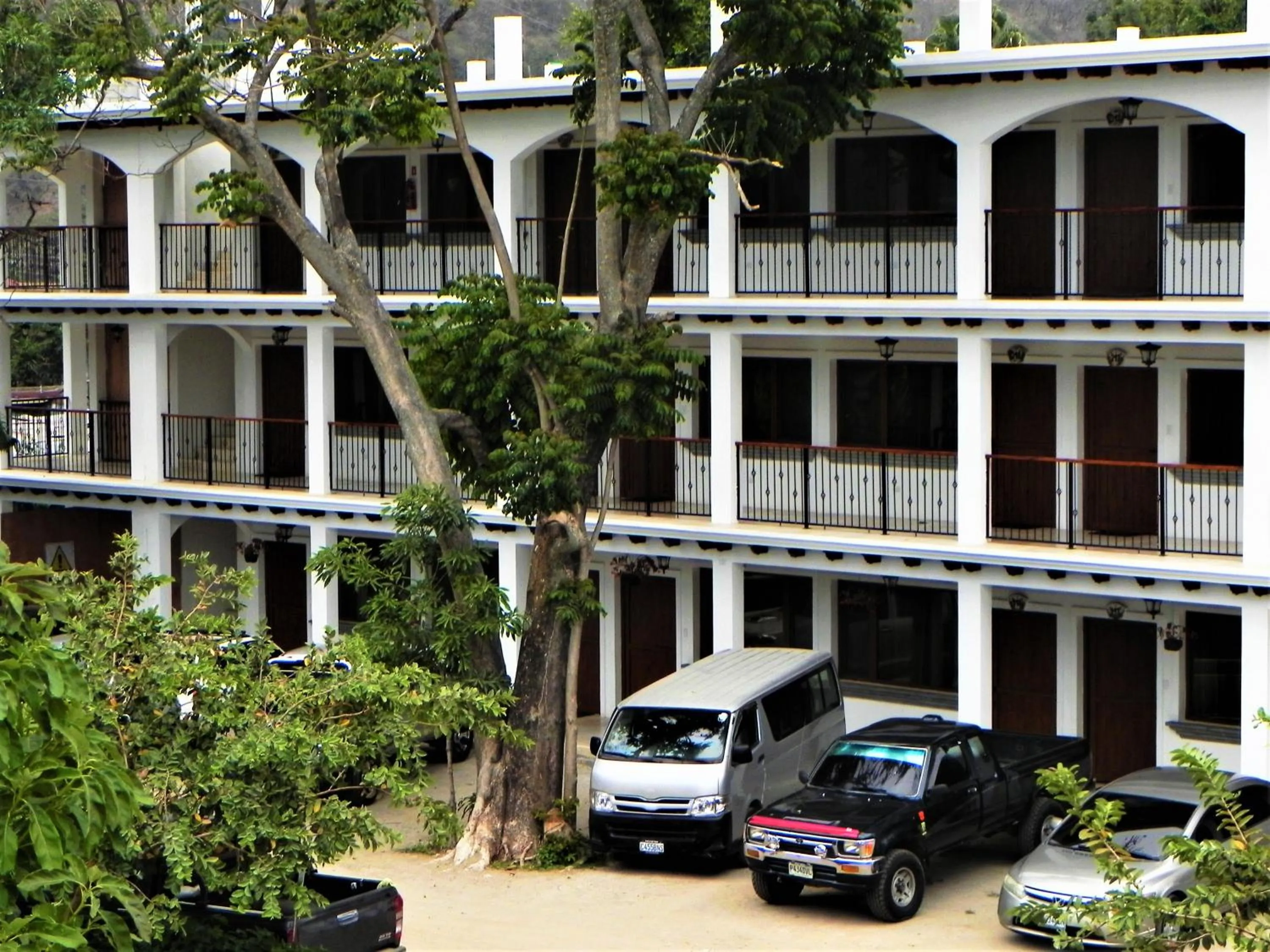 Property building in Hotel y Centro de Convenciones Jardines del Lago