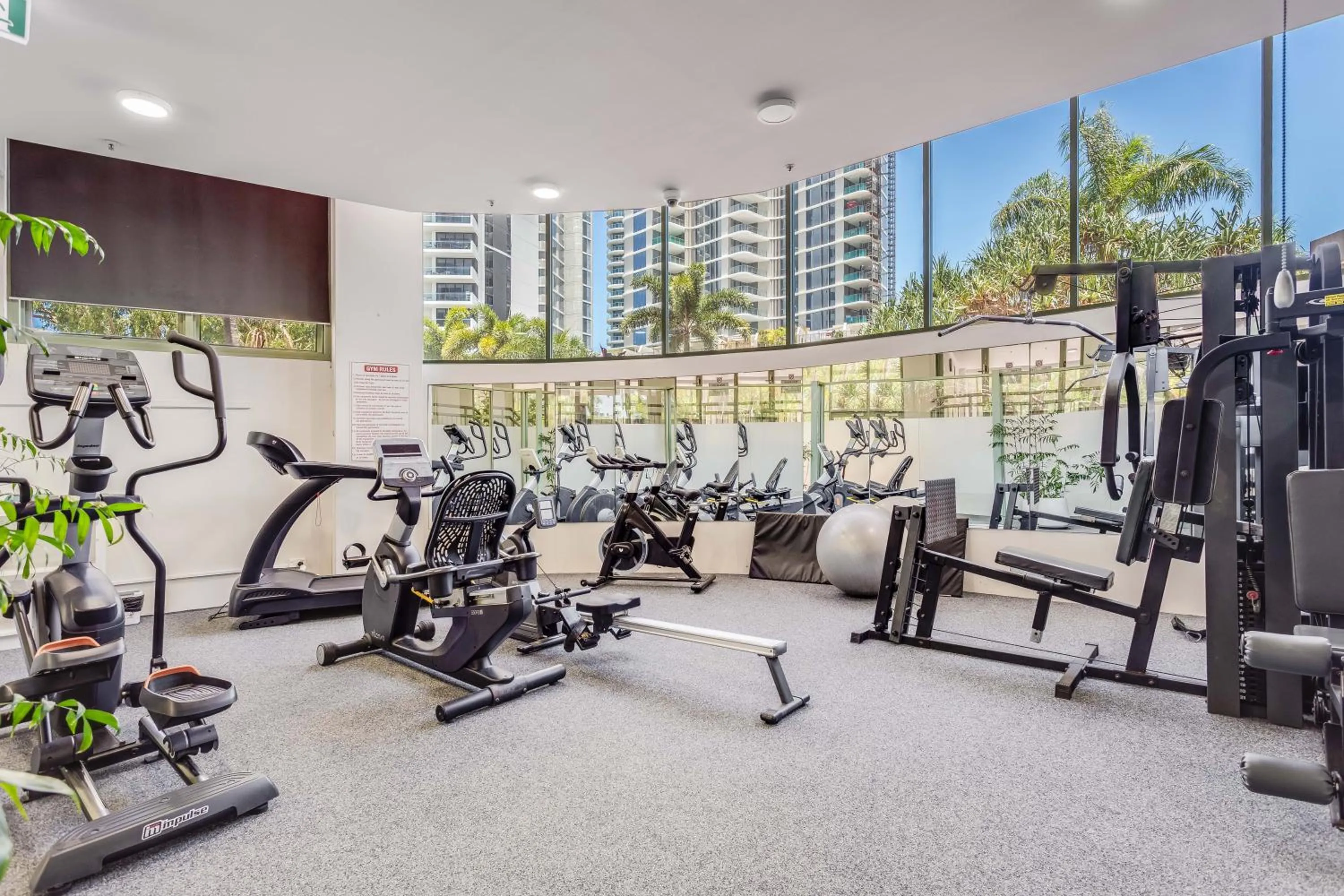 Fitness centre/facilities in The Meriton Apartments on Main Beach