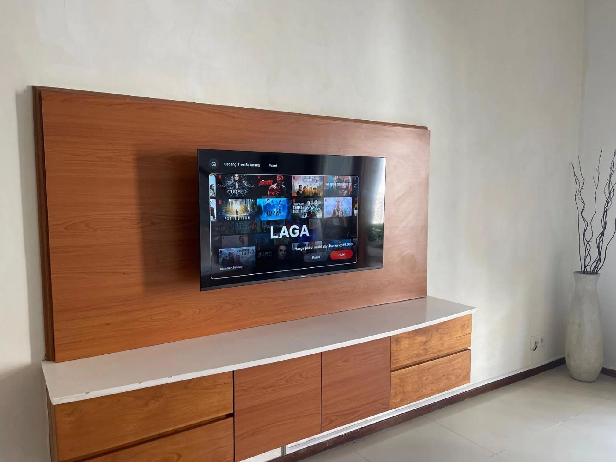 Balcony Living Apartment