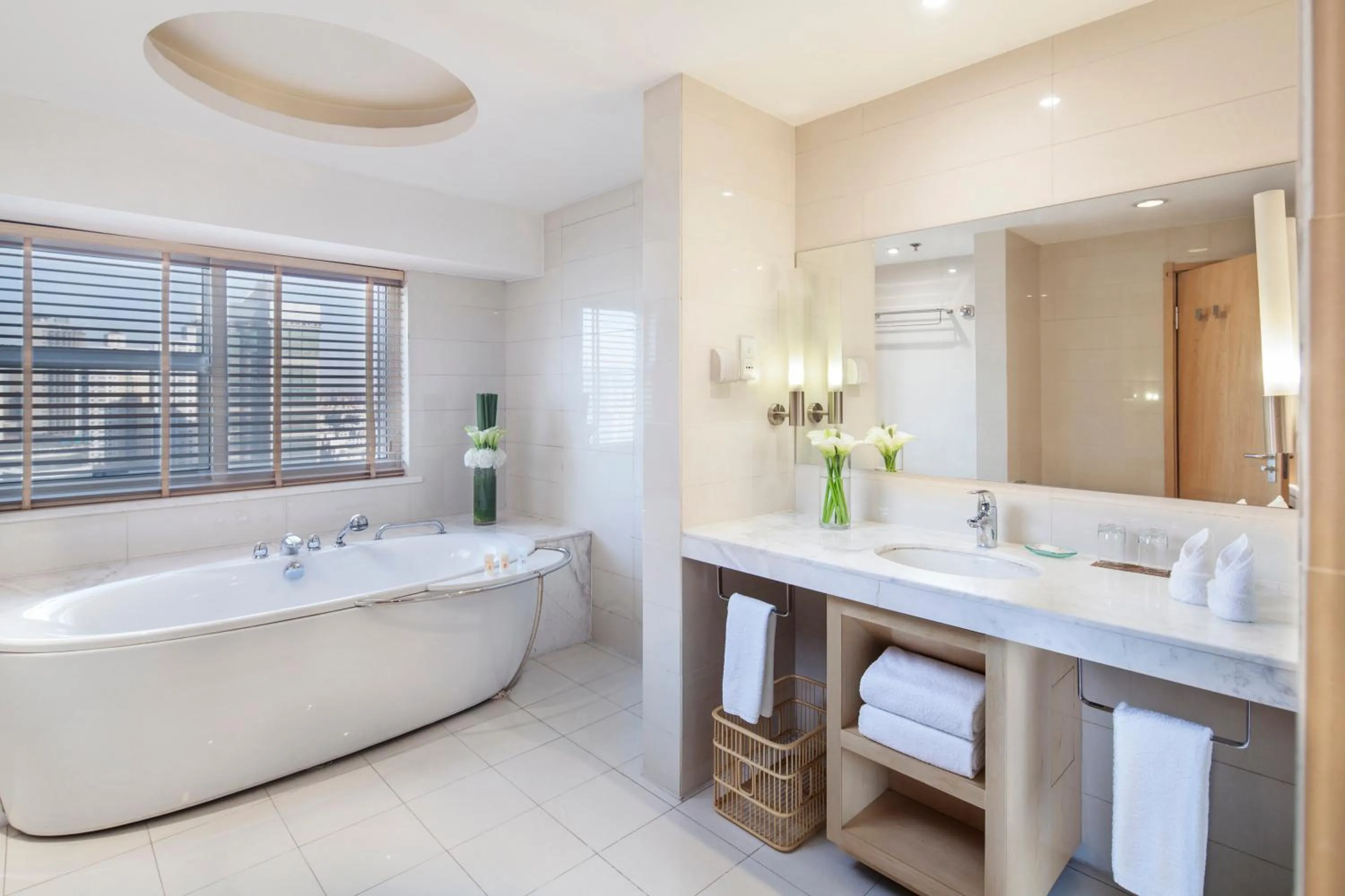 Bathroom in Ramada Plaza Shenyang Citycenter