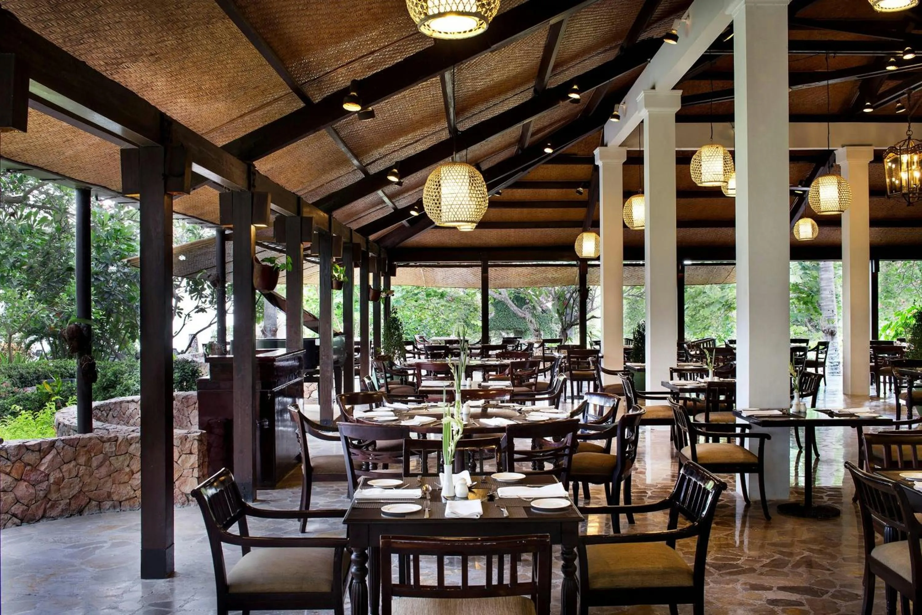 Restaurant/places to eat in Sheraton Senggigi Beach Resort