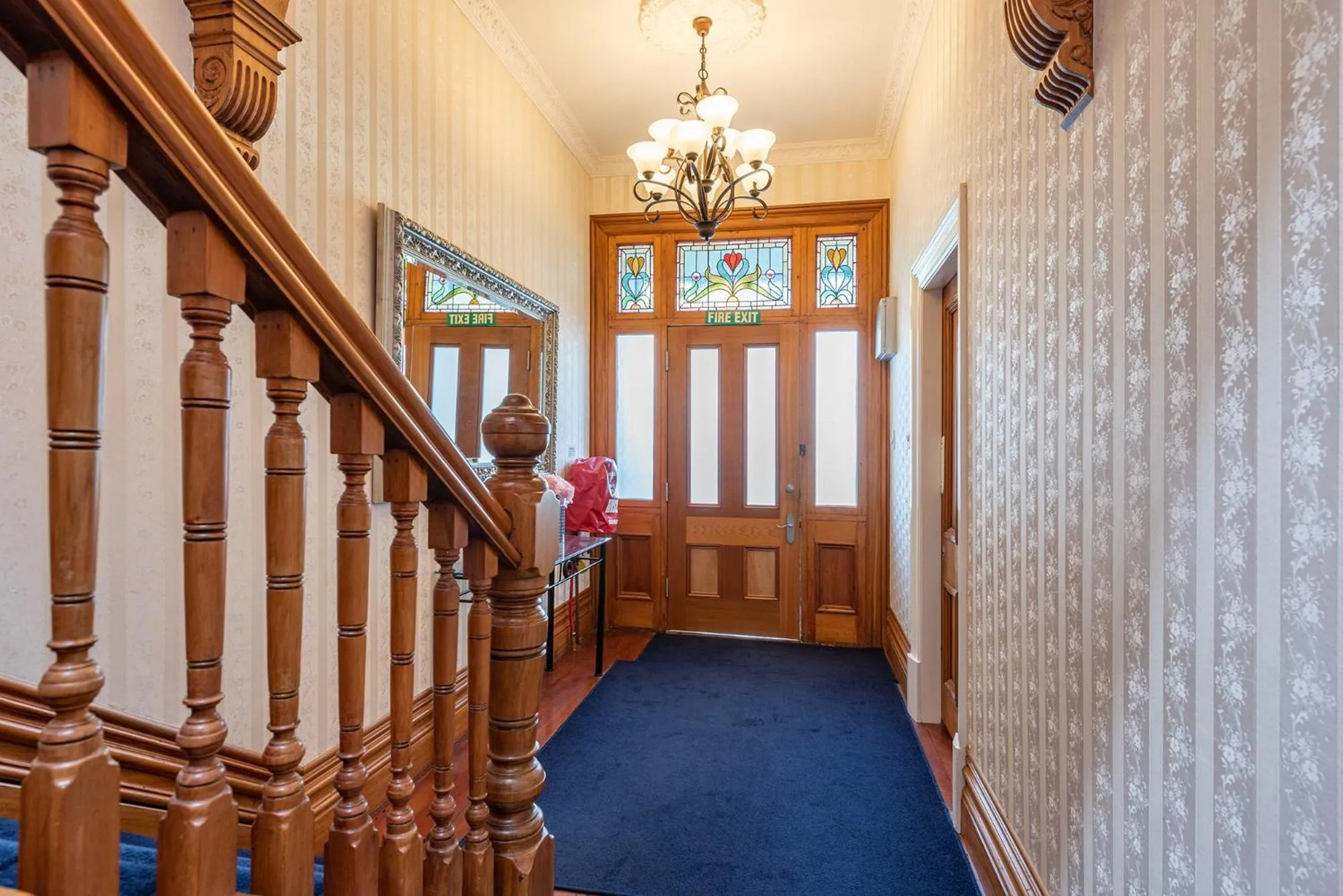 Apollo Lodge - Free Parking