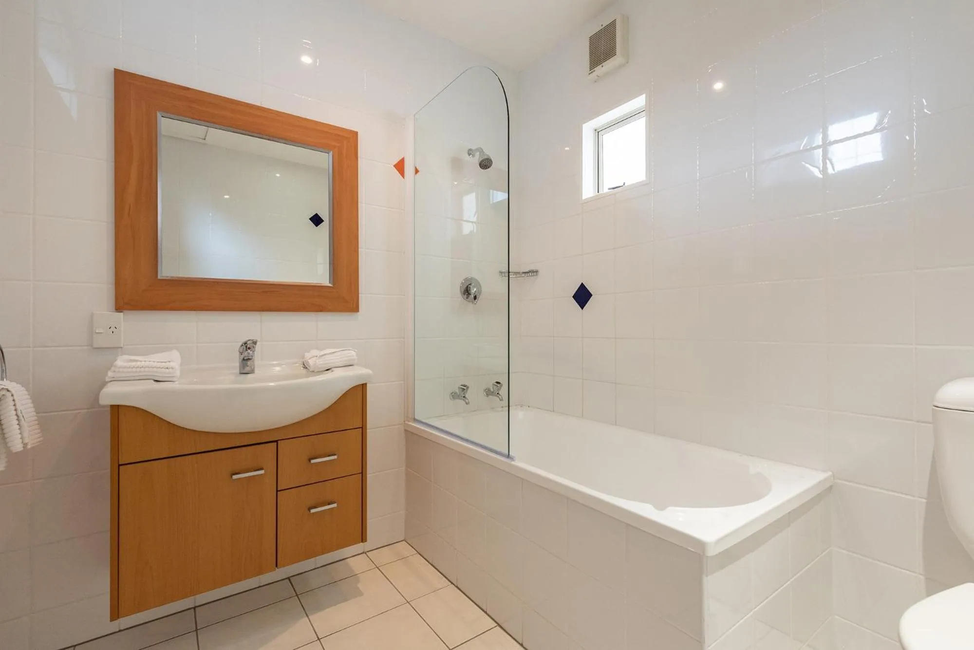 Bathroom in Apollo Lodge - Free Parking