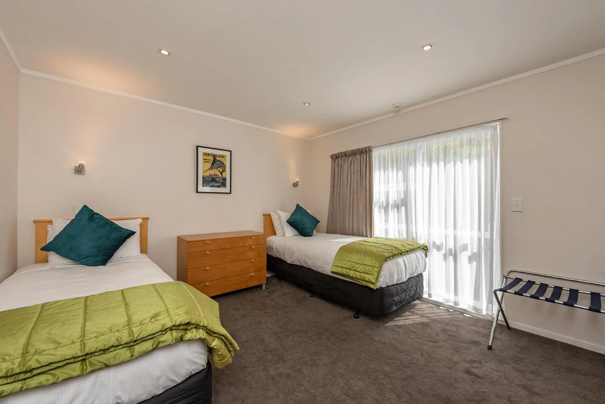 Bed in Apollo Lodge - Free Parking