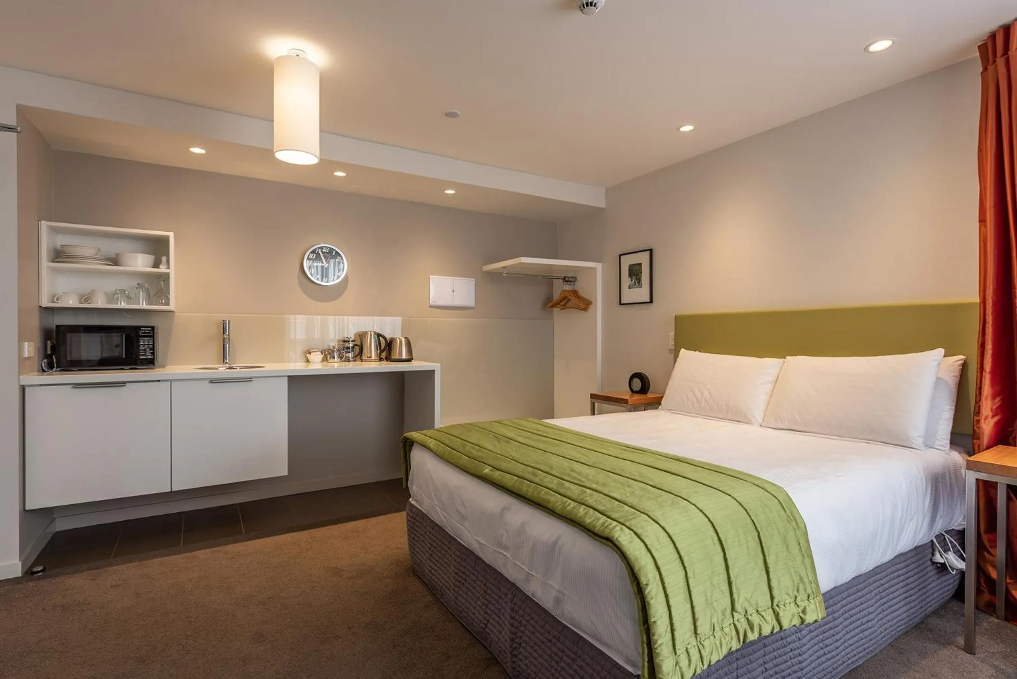 Bed in Apollo Lodge - Free Parking