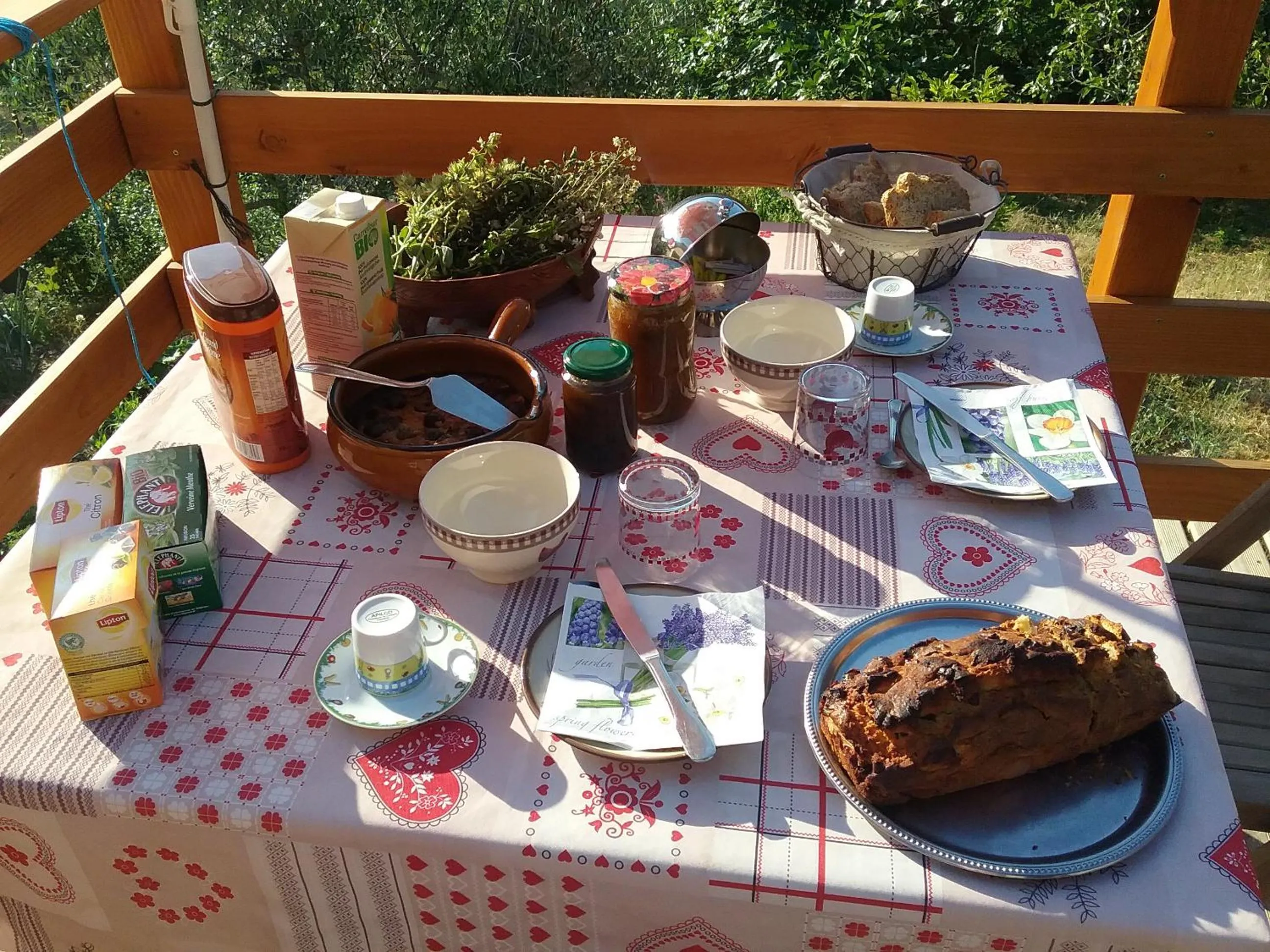 Continental breakfast in L'arberc