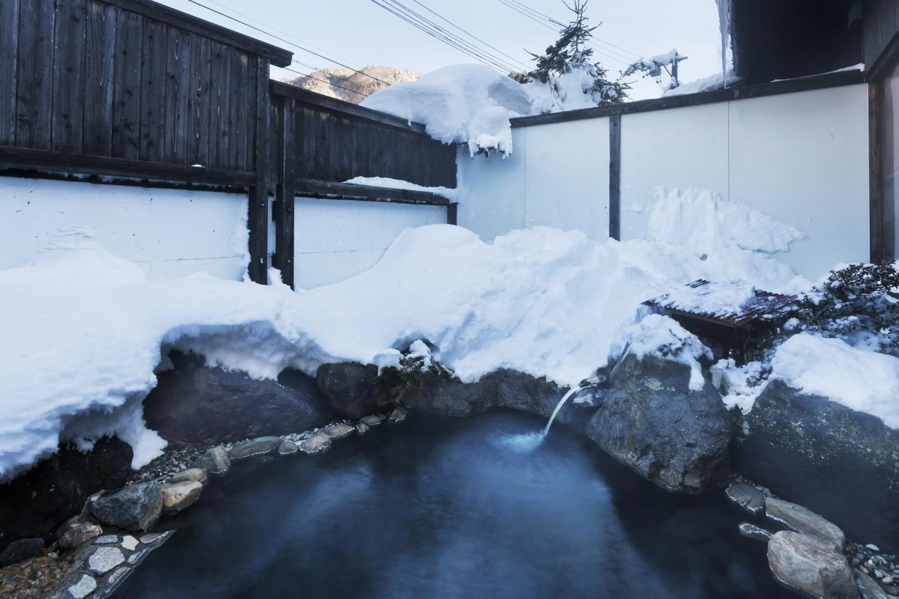 Winter in Okada Ryokan Warakutei
