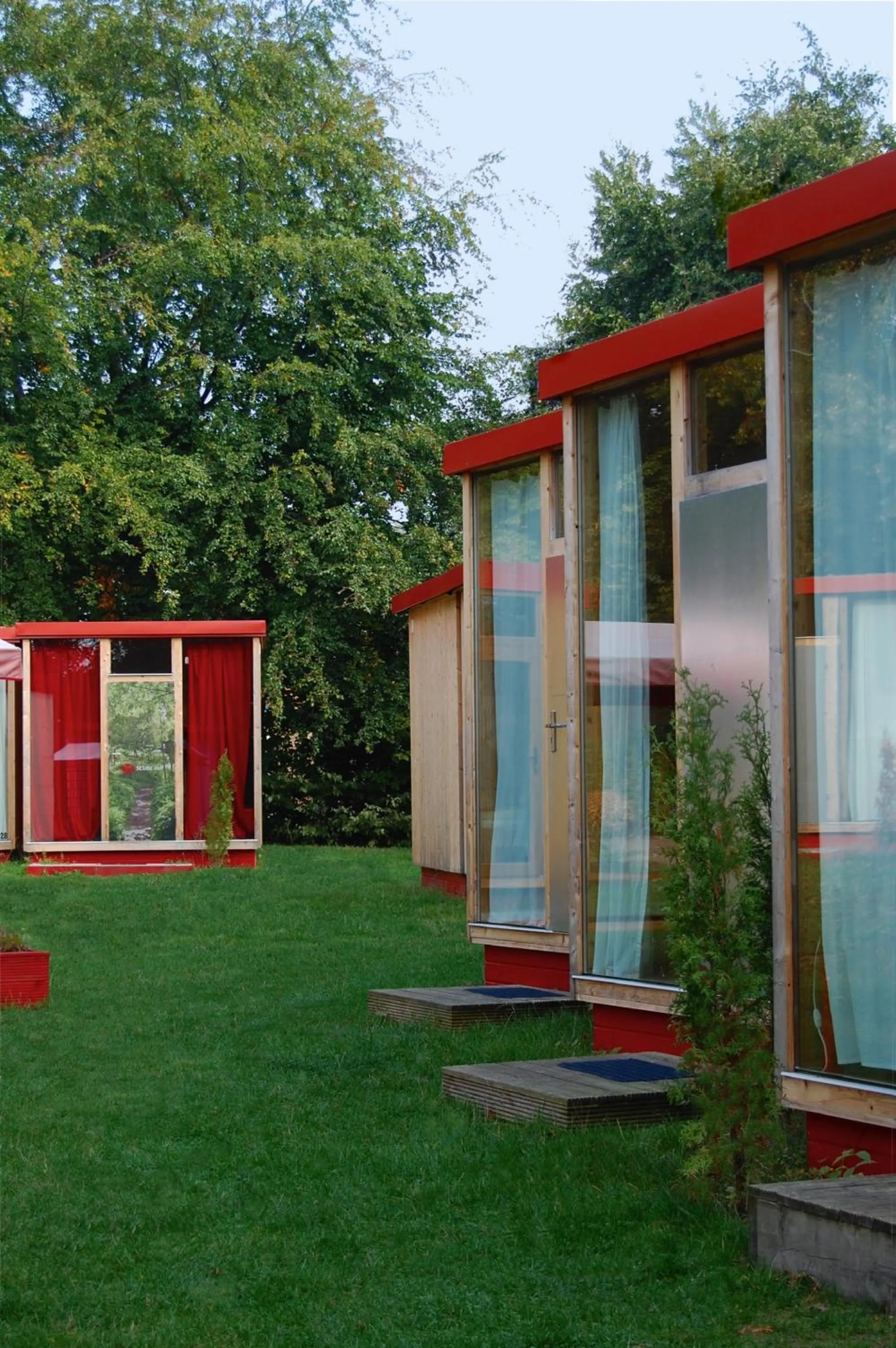 Facade/entrance in EASY Lodges Berlin