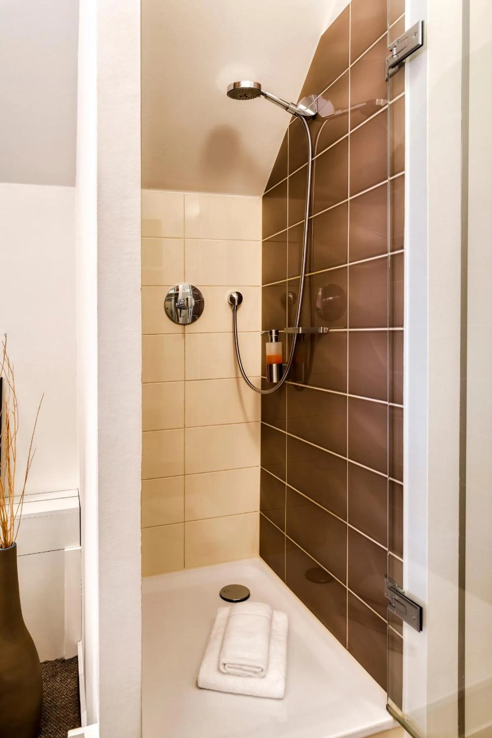 Bathroom in Hotel F-RITZ