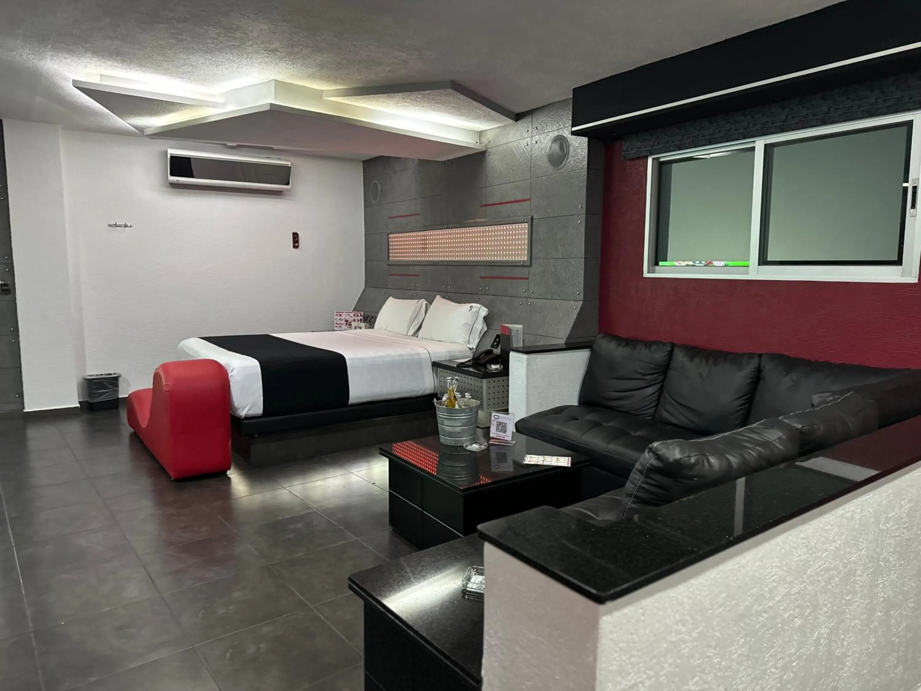 Kuboz Motor Hotel (Motel y Hotel)