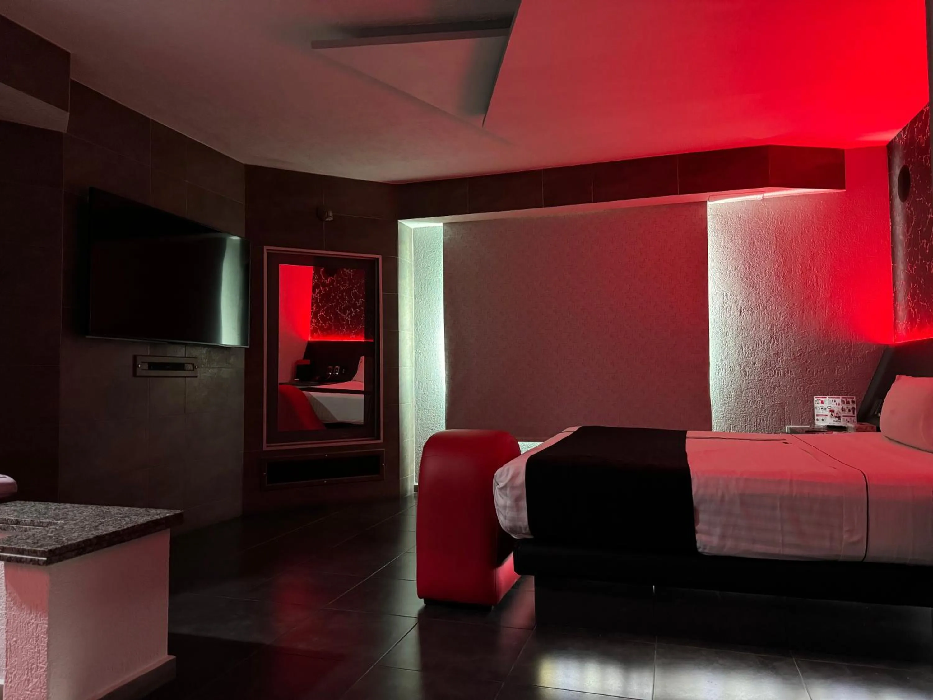 Kuboz Motor Hotel (Motel y Hotel)
