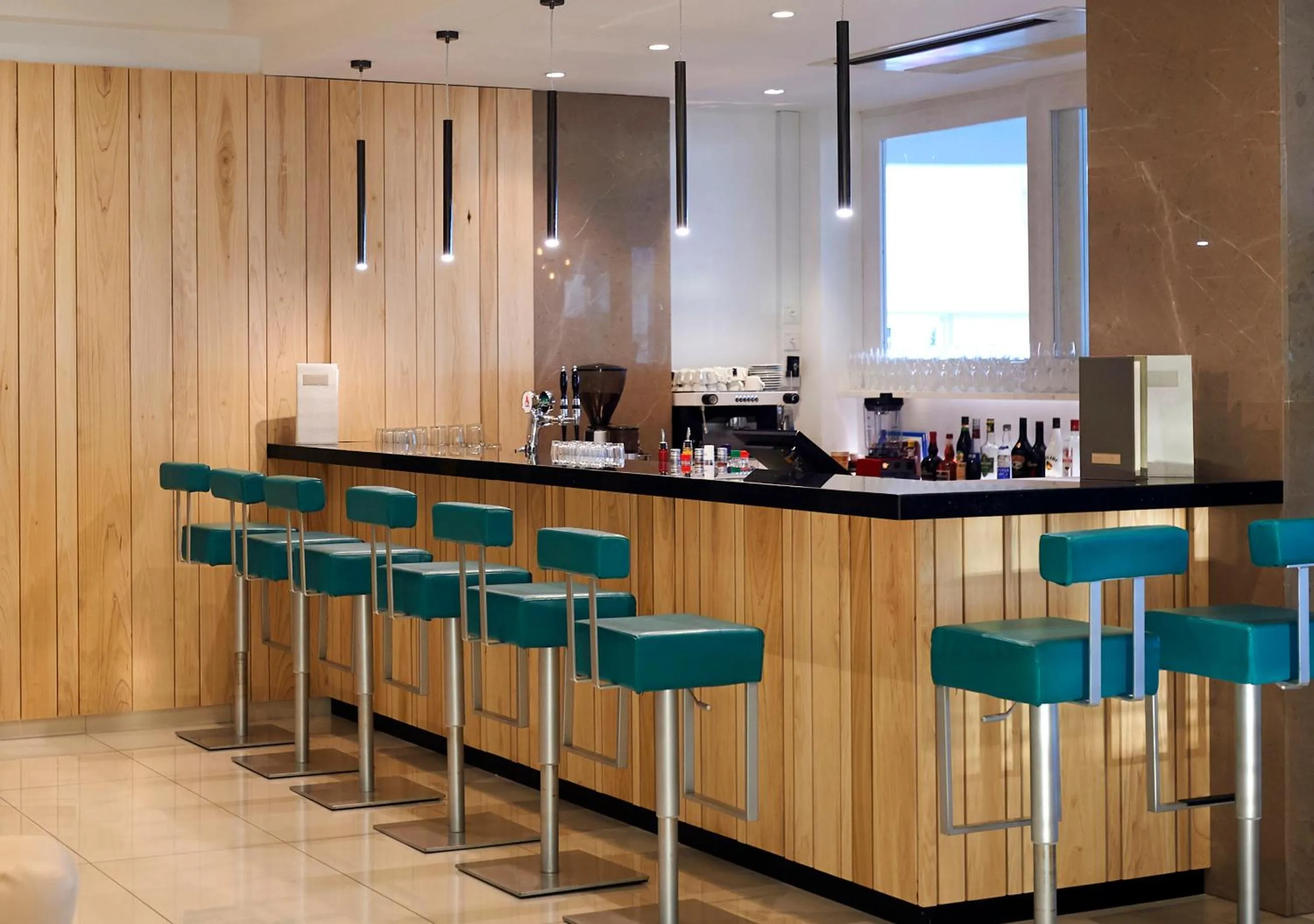 Lounge or bar in Sunrise Oasis Hotel & Waterpark