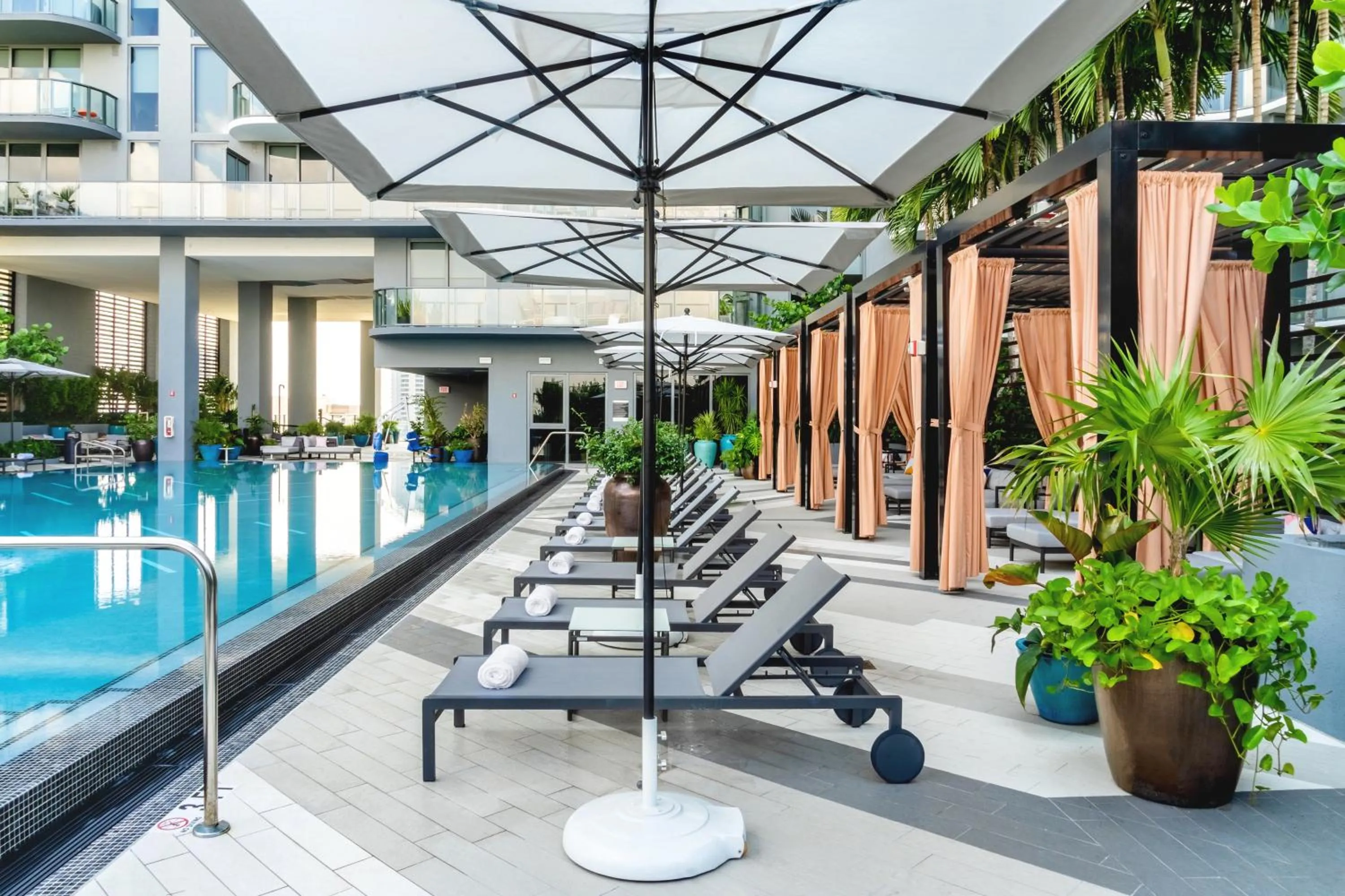 Property building in Hyde Suites Midtown Miami