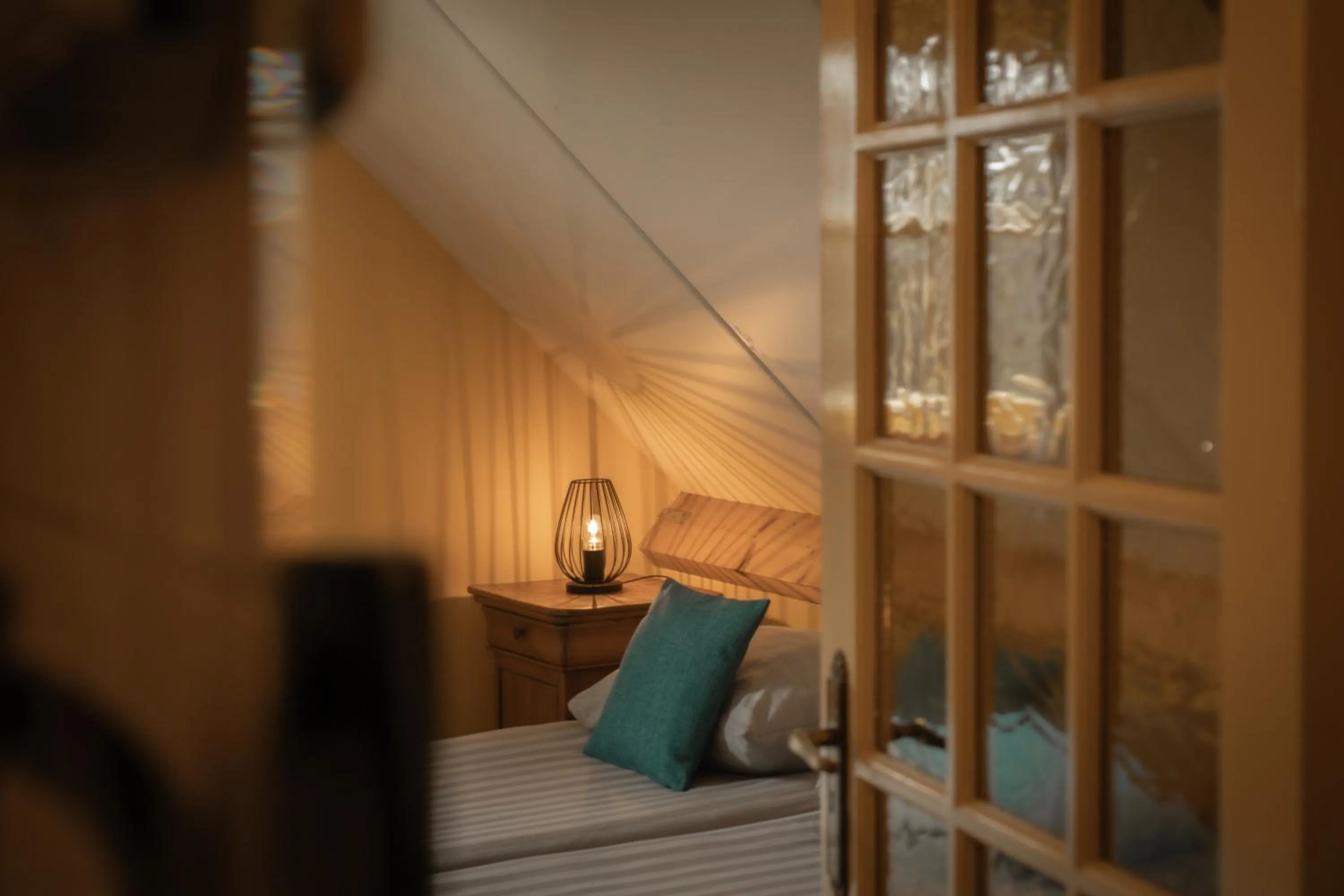 Bathroom, Bed in Hotel Groede