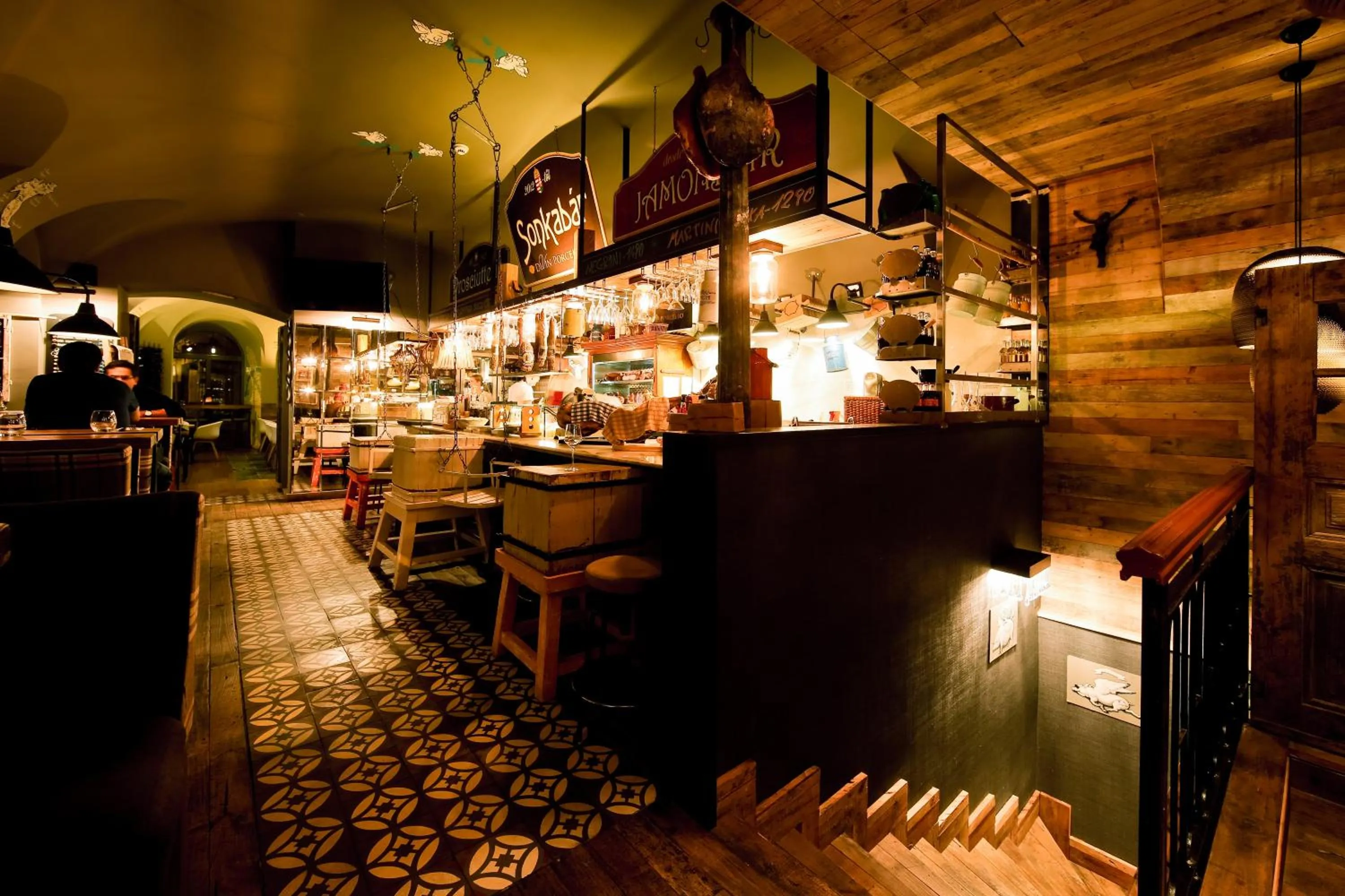 Restaurant/places to eat in Hotel Zenit Budapest Palace