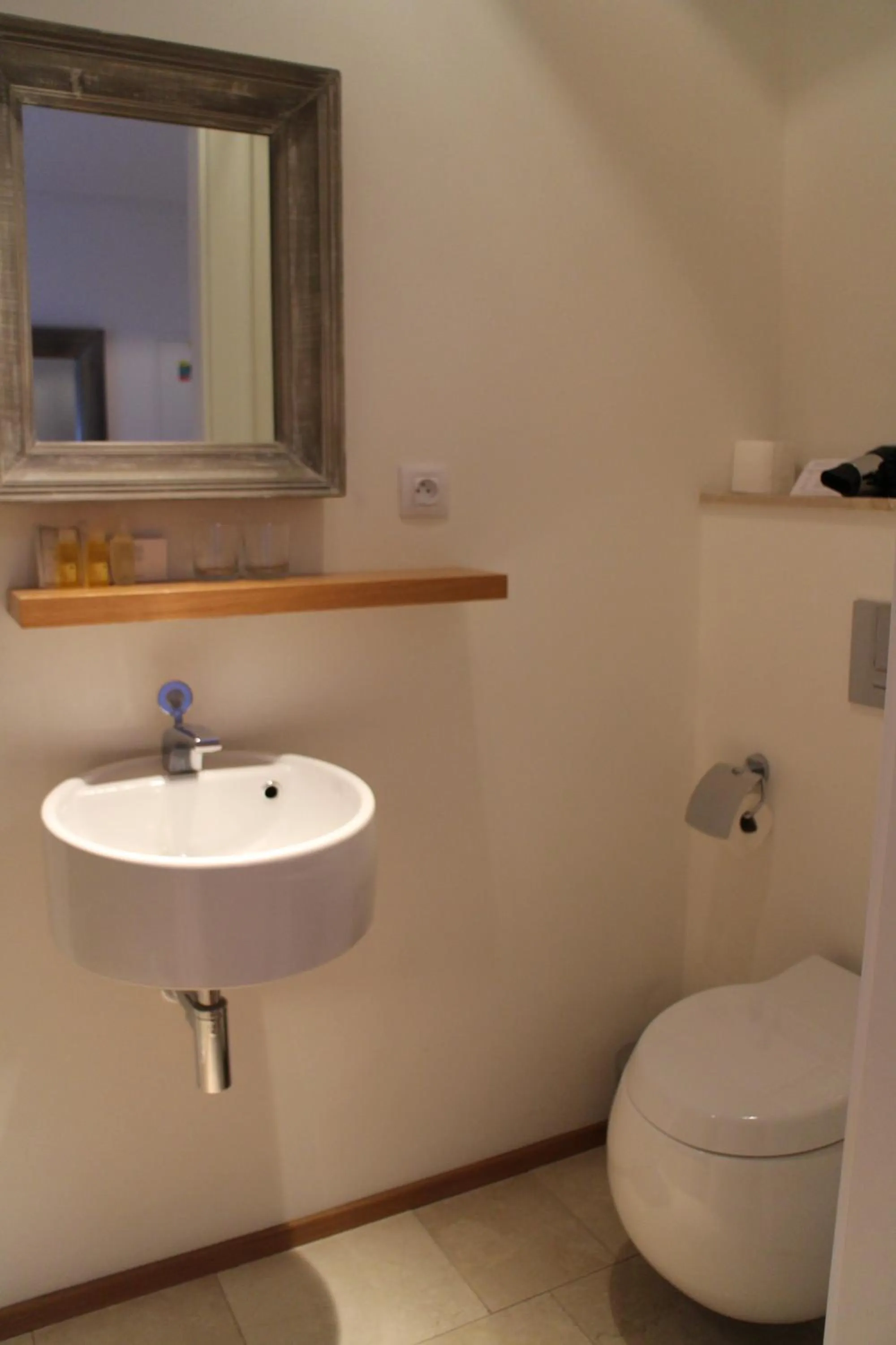 Toilet in Jungmann Hotel