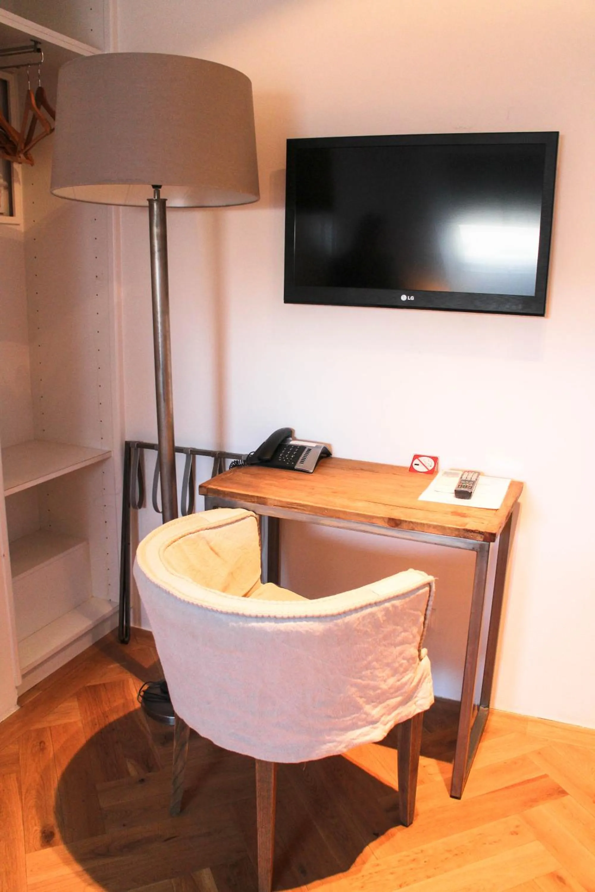 TV and multimedia in Jungmann Hotel