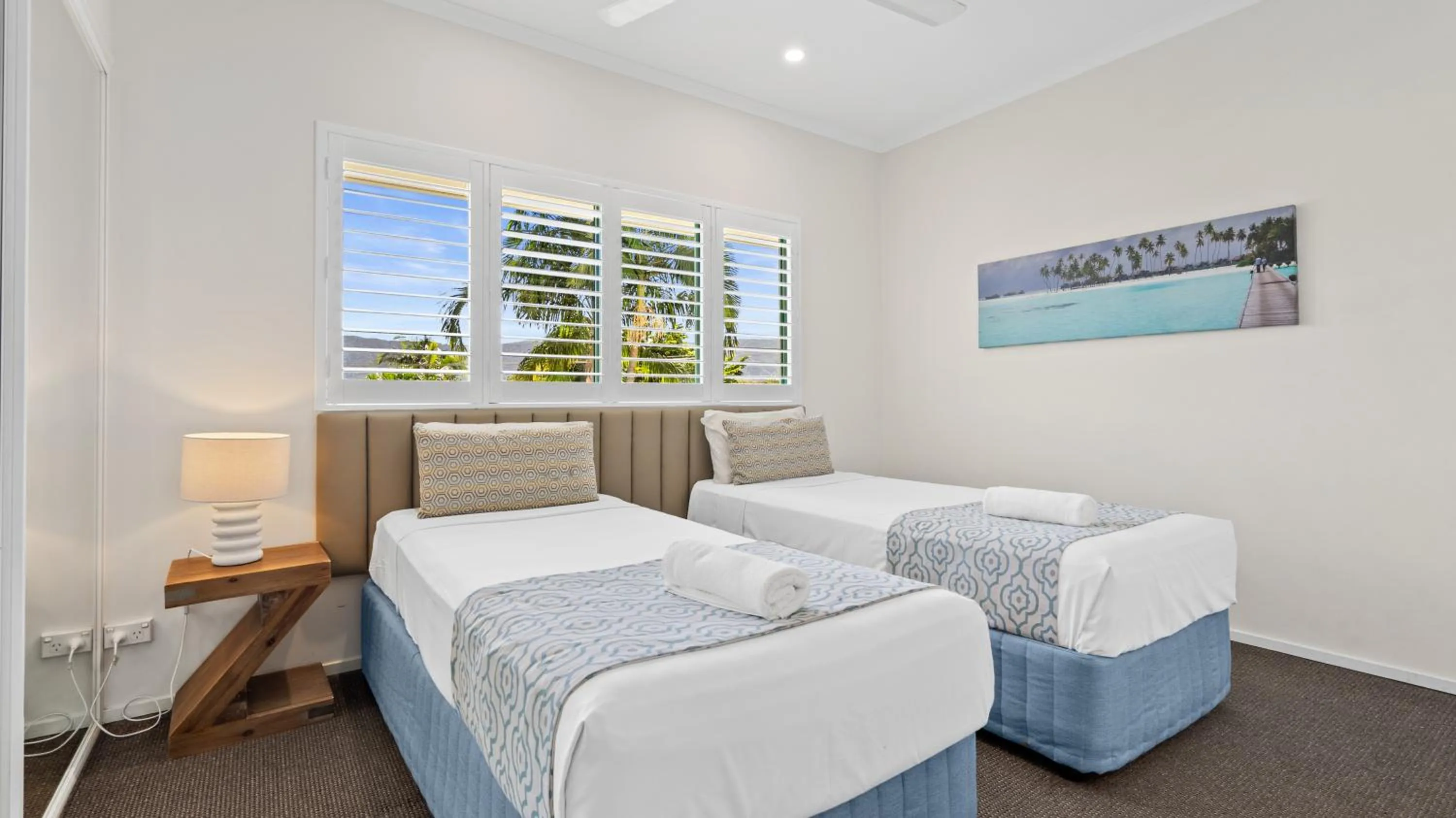 Bed in Coral Sands Beachfront Resort