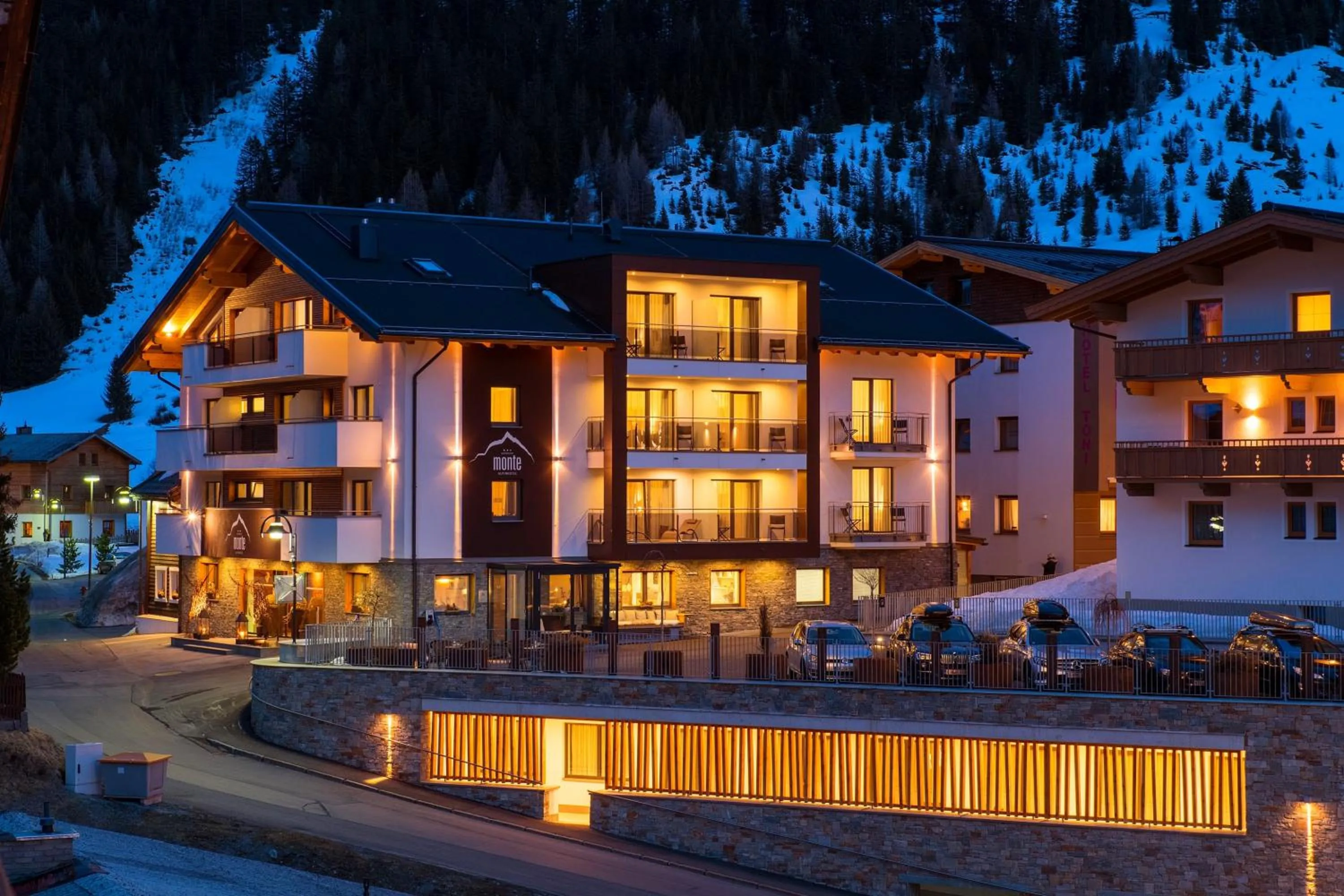 Property building in Alpinhotel Monte Superior - Silvretta Card Premium Betrieb