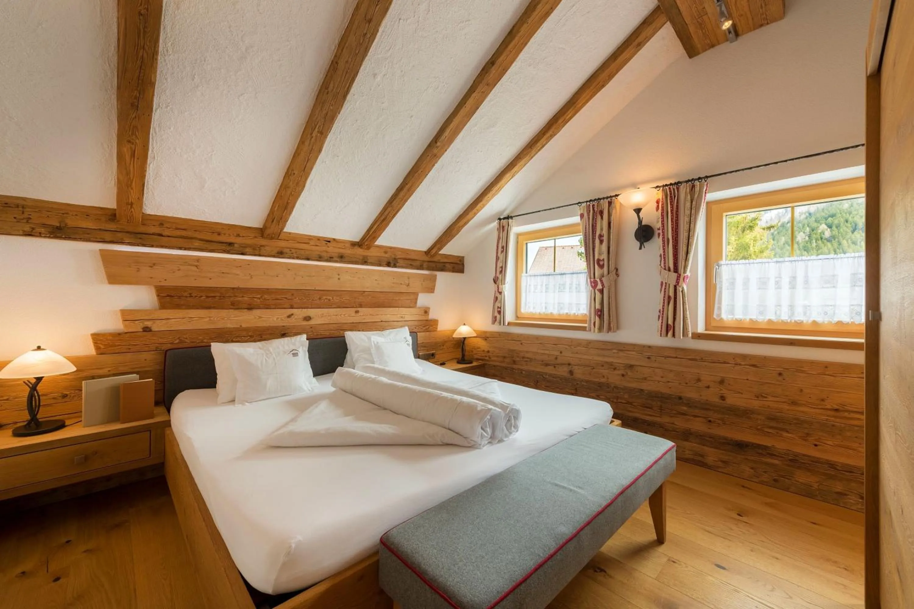 Bedroom, Bed in Alpinhotel Monte Superior - Silvretta Card Premium Betrieb