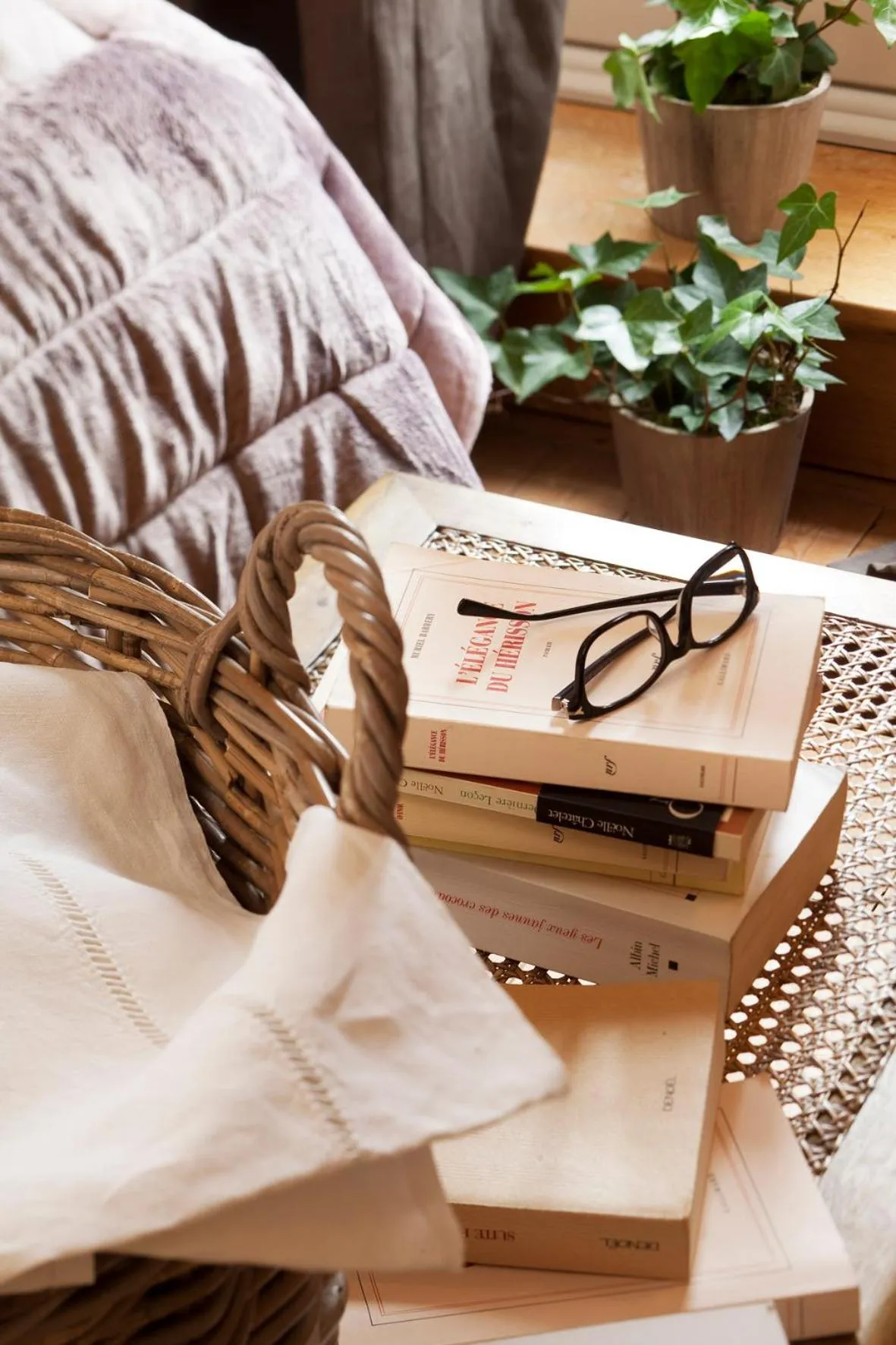 Decorative detail, Bed in Château de la Marine