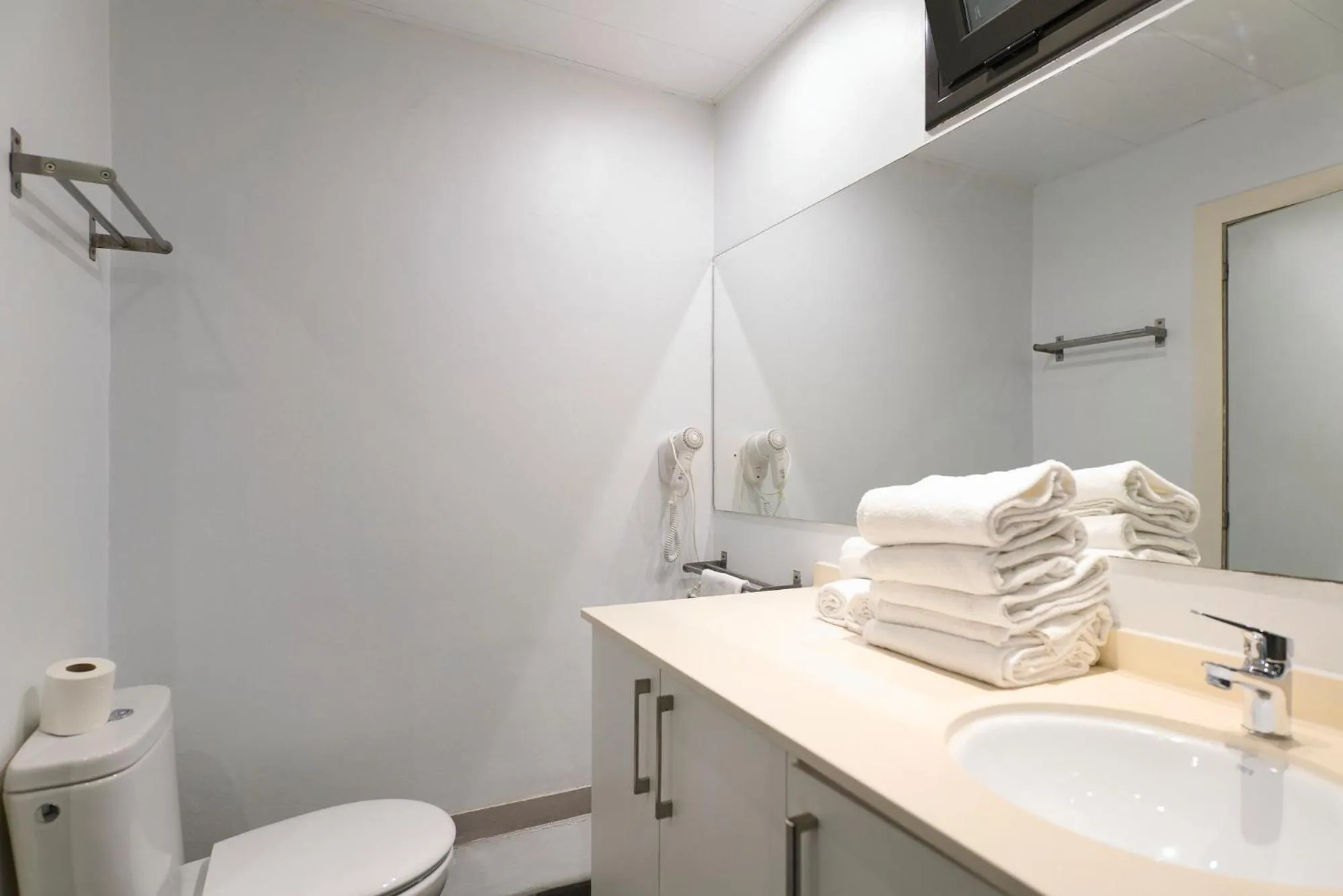 Toilet in Fira Apartments by gaiarooms