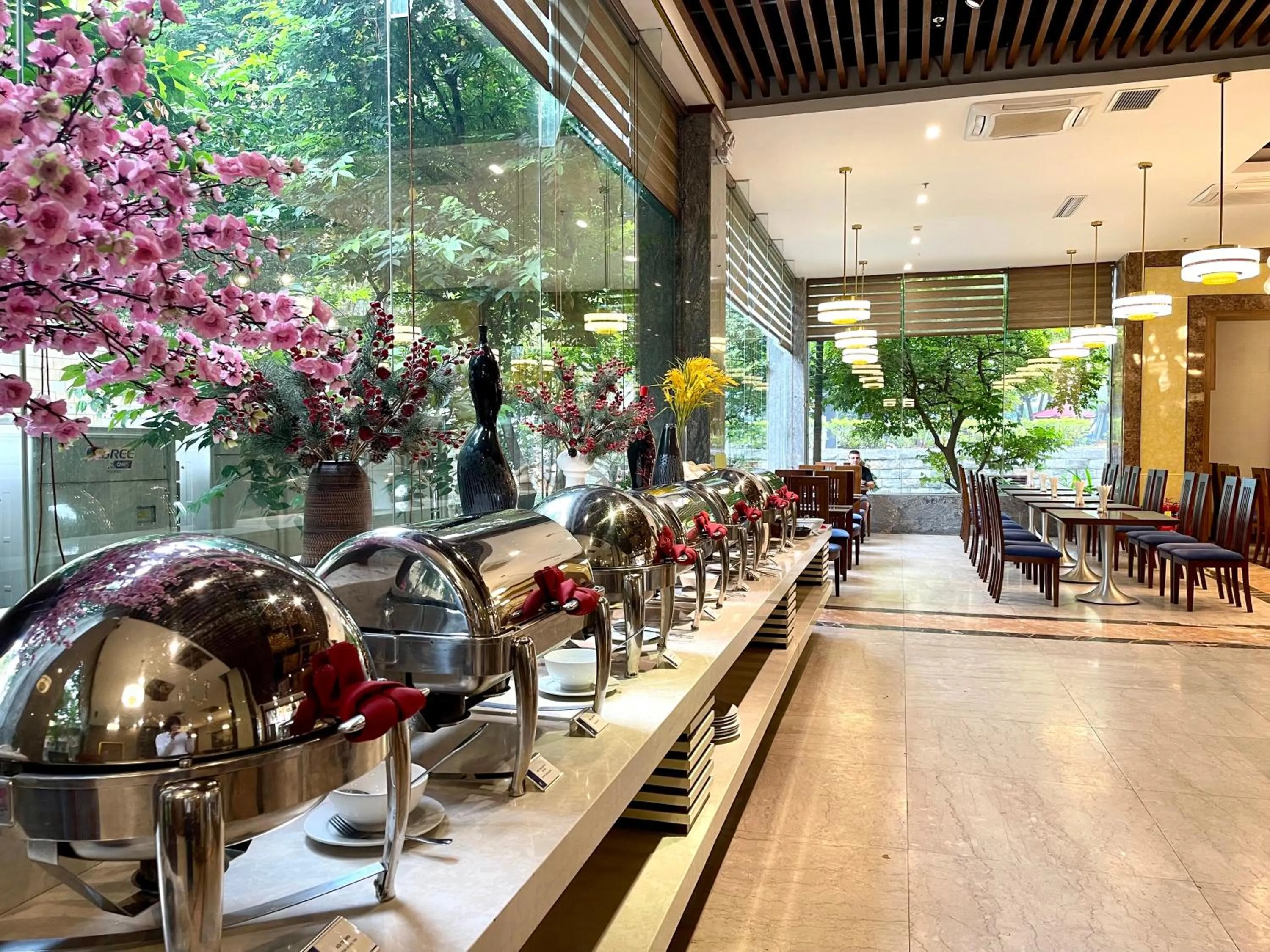 Restaurant/places to eat in Muong Thanh Grand Xa La Hotel