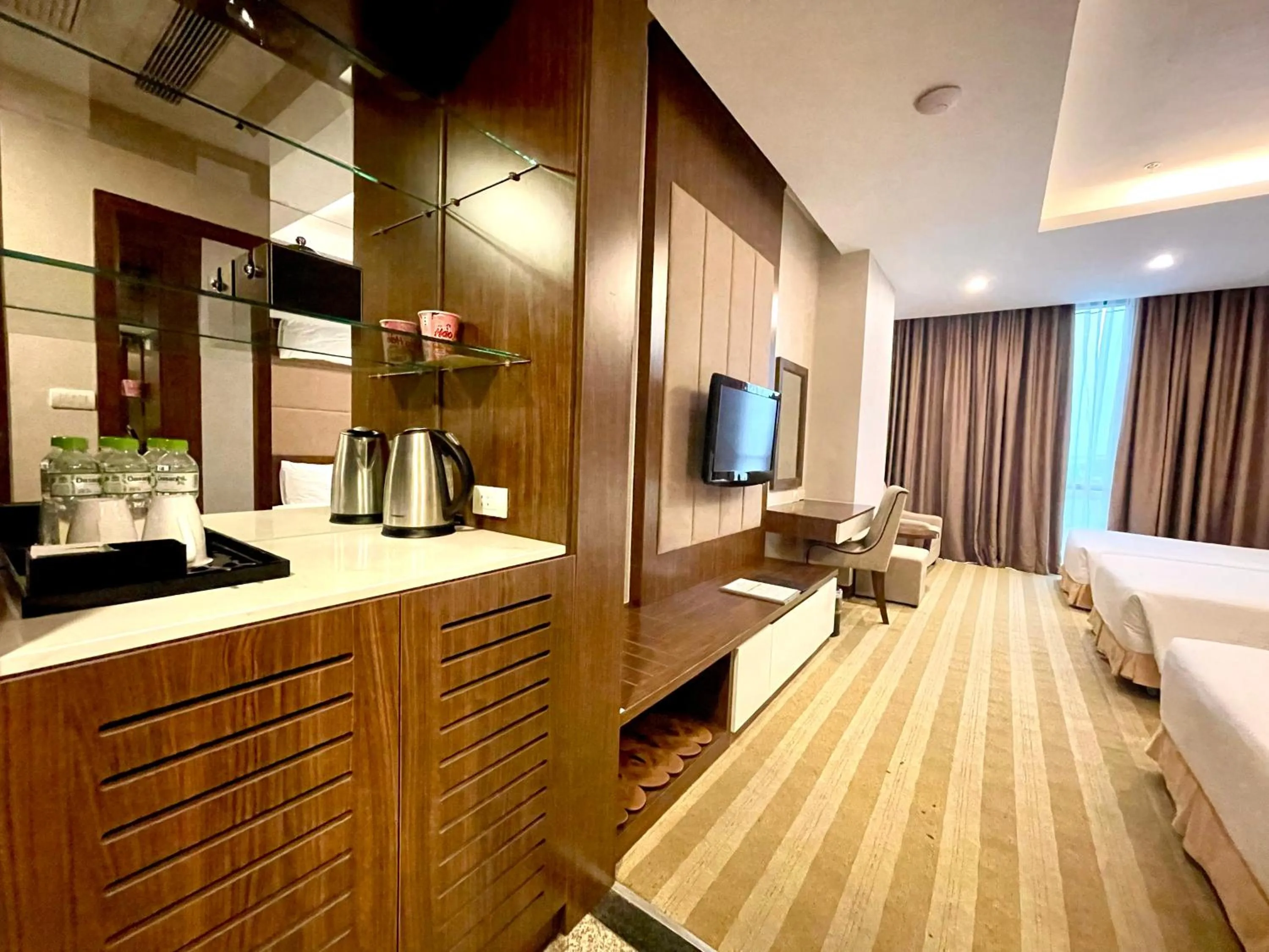 minibar, Bed in Muong Thanh Grand Xa La Hotel